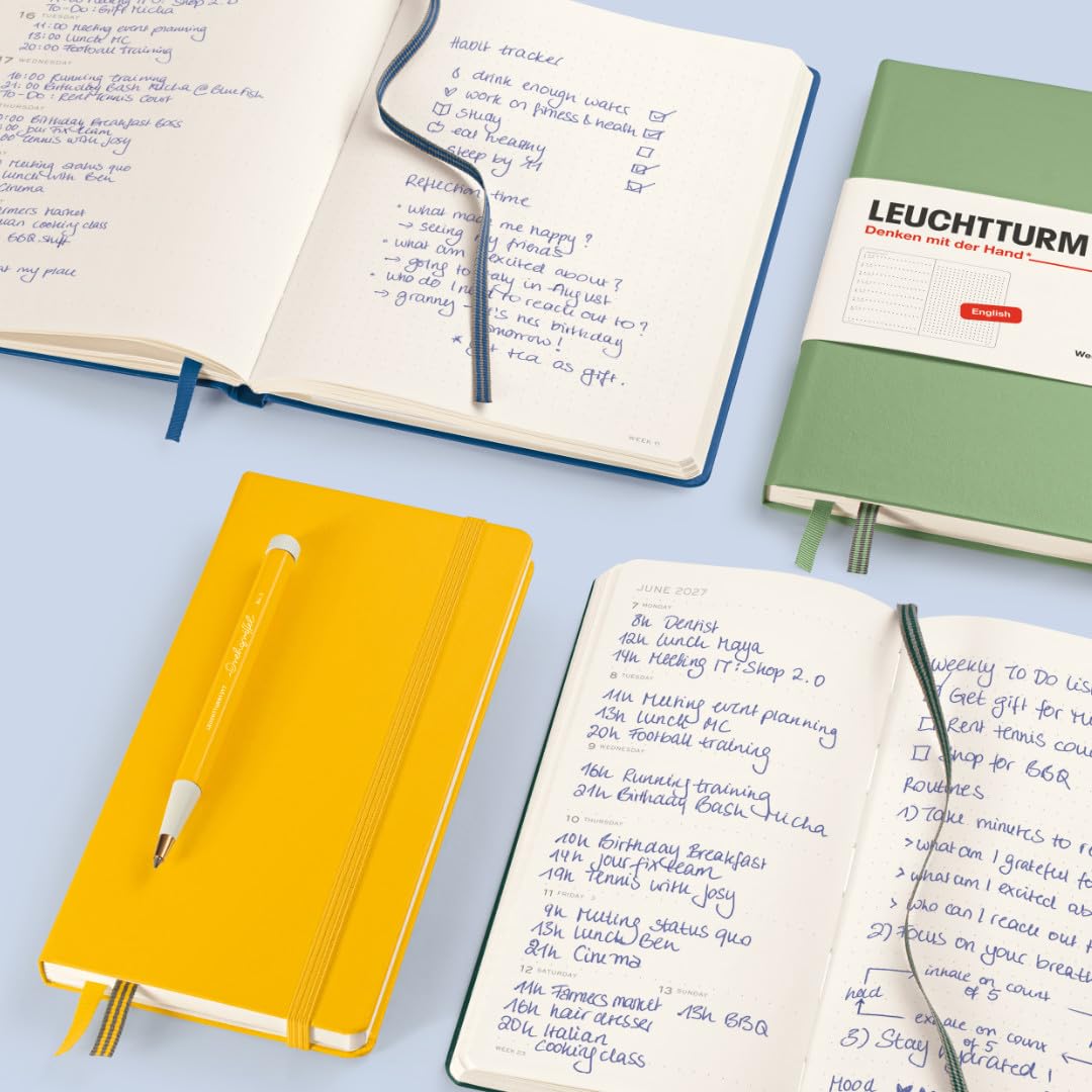 LEUCHTTURM1917 Weekly Calendar 2027 Medium (A5) with Notebook, Lined - French Appointment Planner, Forest Green, Softcover, January-December 2027, Weekly Overview on the Left + Notes Page on the Right - 400392