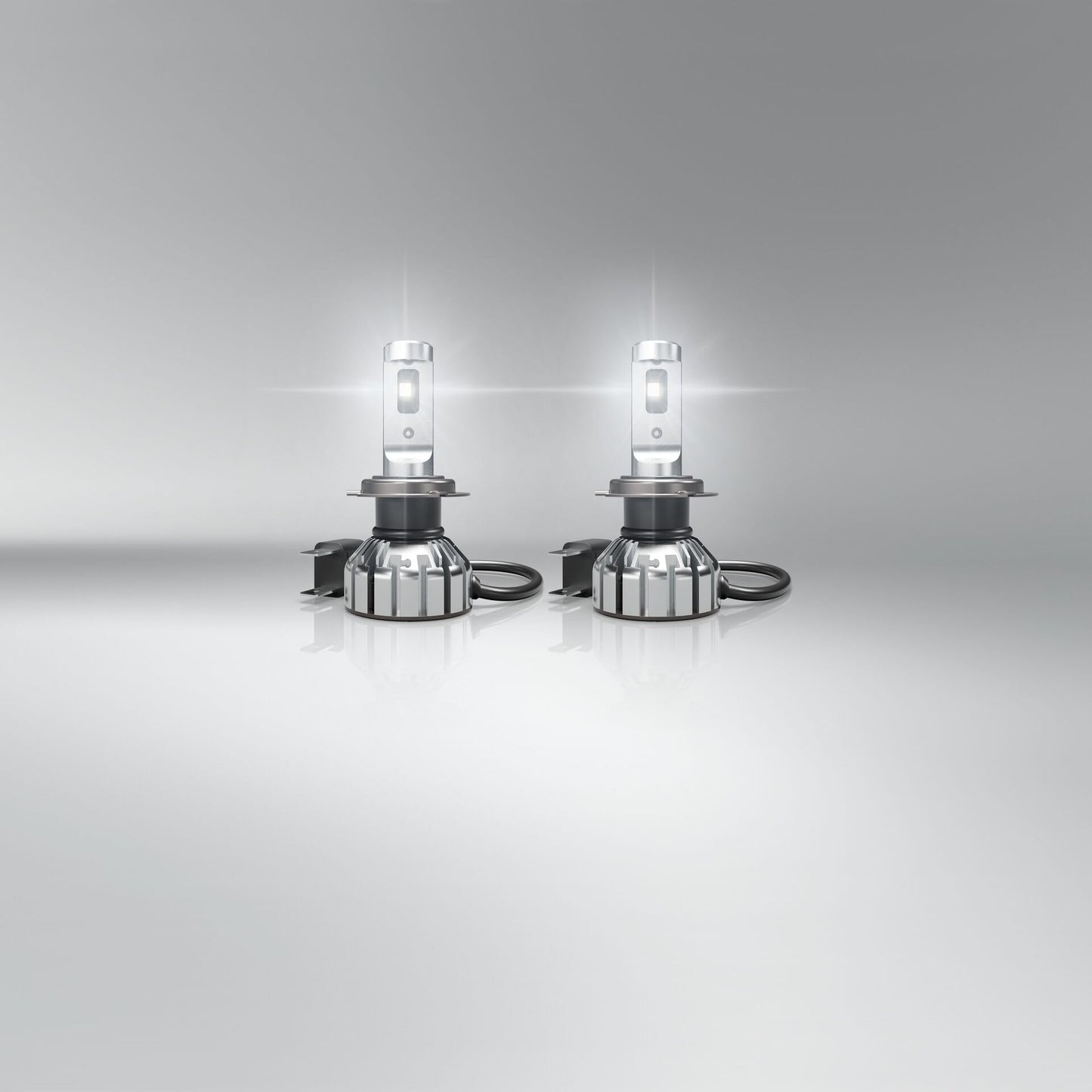 Osram NIGHT BREAKER LED SMART H7; up to 330% more brightness; 6000K, 12V, LED high and low beam with street approval, white - 64210DWNBSM-2HB
