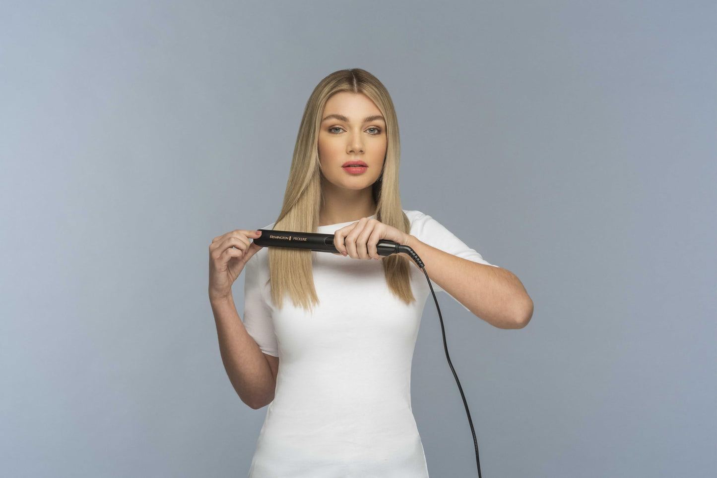 Remington straightening iron [OPTIheat technology for long-lasting styling results] PROluxe Midnight (150-230°C, 110mm long ceramic styling plates, digital display, quick heating) hair straightener S9100B
