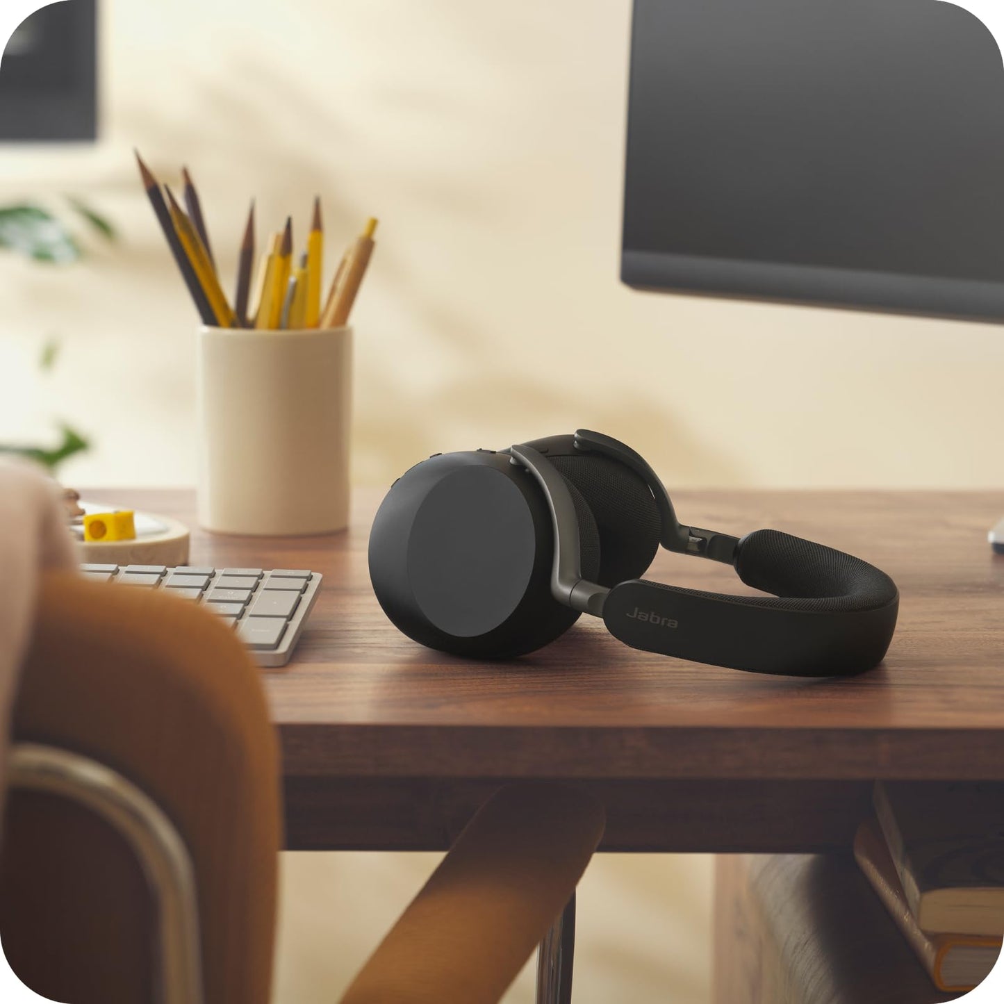 Jabra Evolve3 85 Over-Ear Bluetooth Headset Wireless with Microphone & Charging Station for Office, USB-C, AI Voice Call, Adaptive ANC, 25h Battery, for Meeting Apps, Black - 38599-989-889