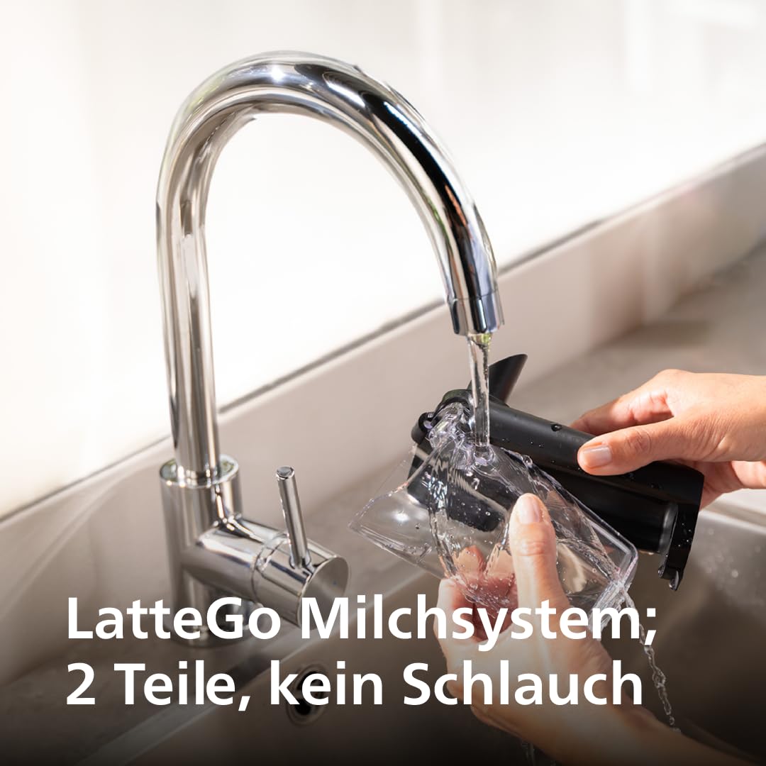 PHILIPS Series 5500 fully automatic coffee machine - LatteGo milk system, 20 hot and cold coffee specialties, 40% quieter with SilentBrew, QuickStart, black and silver (EP5546/70)