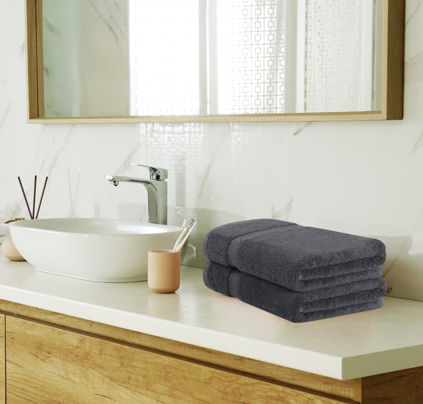 Utopia Towels - 8-piece cotton towel set with hanger - 2 bath towels, 2 hand towels and 4 washcloths - (gray) - UT0371