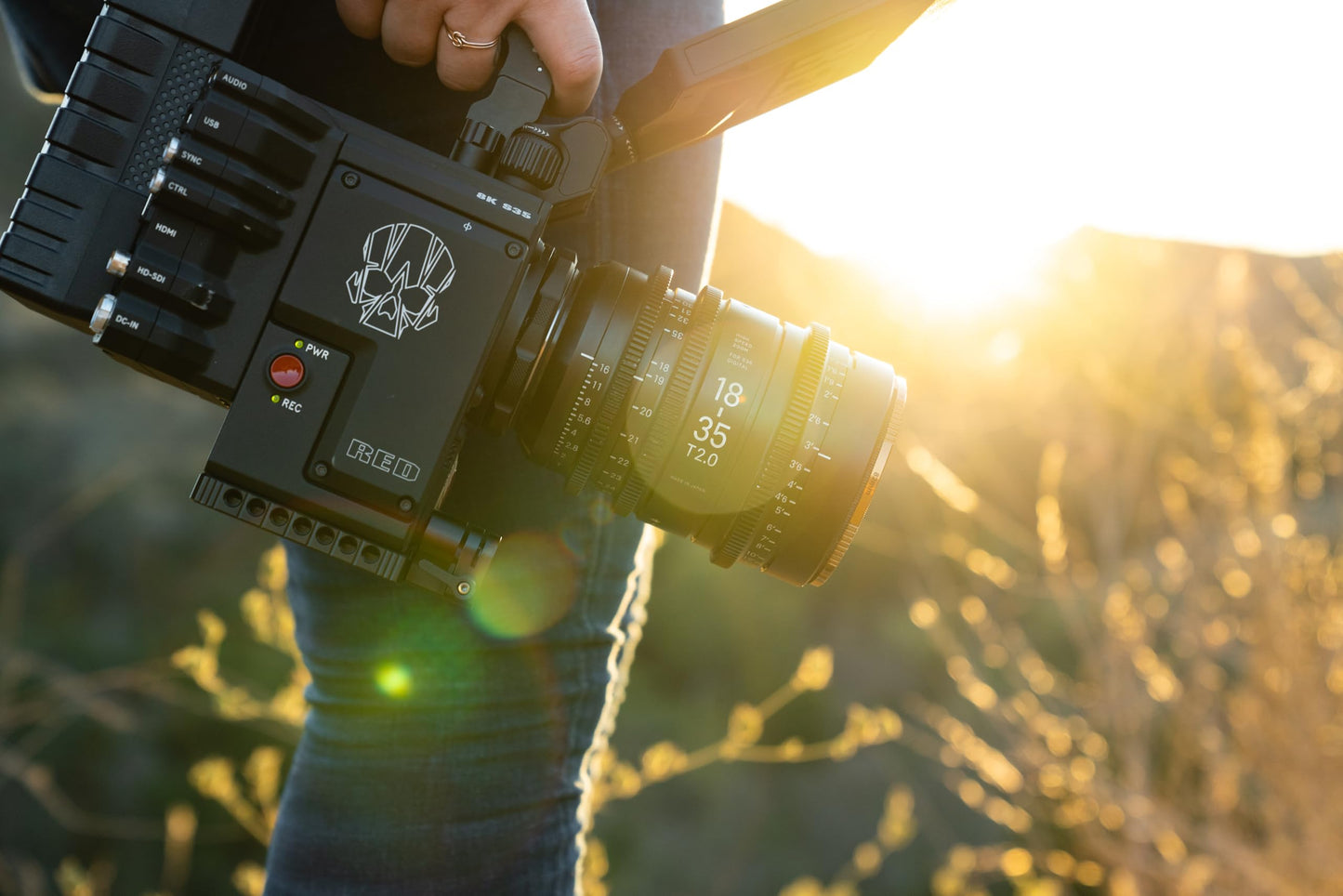 PolarPro - Vario VND - 77mm - 2/5 aperture - Mist Edition II - Peter McKinnon - Zero vignetting - Haptic feedback mechanism - Ideal for run-n-gun videography/filmmaking - PP-77-2-5-VND-MST