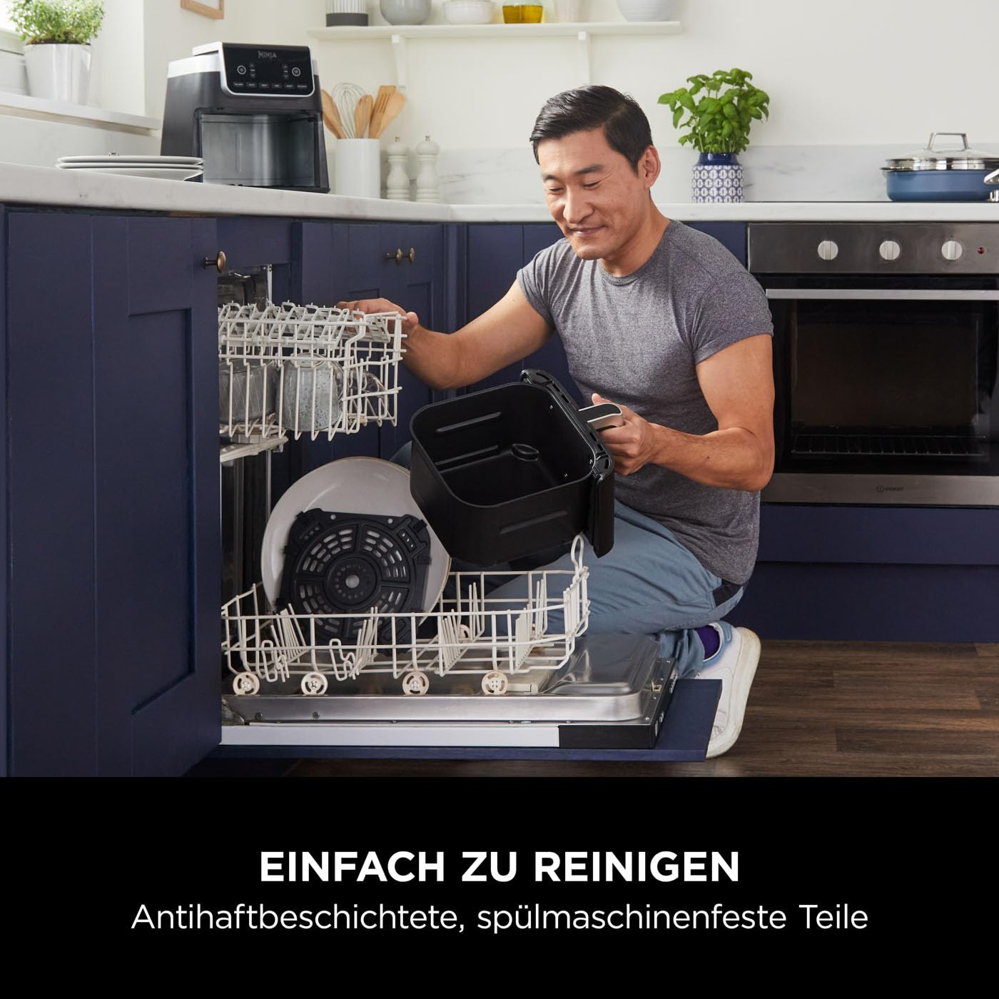 Ninja Air Fryer Hot Air Fryer MAX PRO, 6.2L, Non-Stick Coating, Dishwasher Safe Basket and Crisper Grid Insert, Oil-Free Fryer, Digital, Cooking from Frozen, Gray, AF180EU