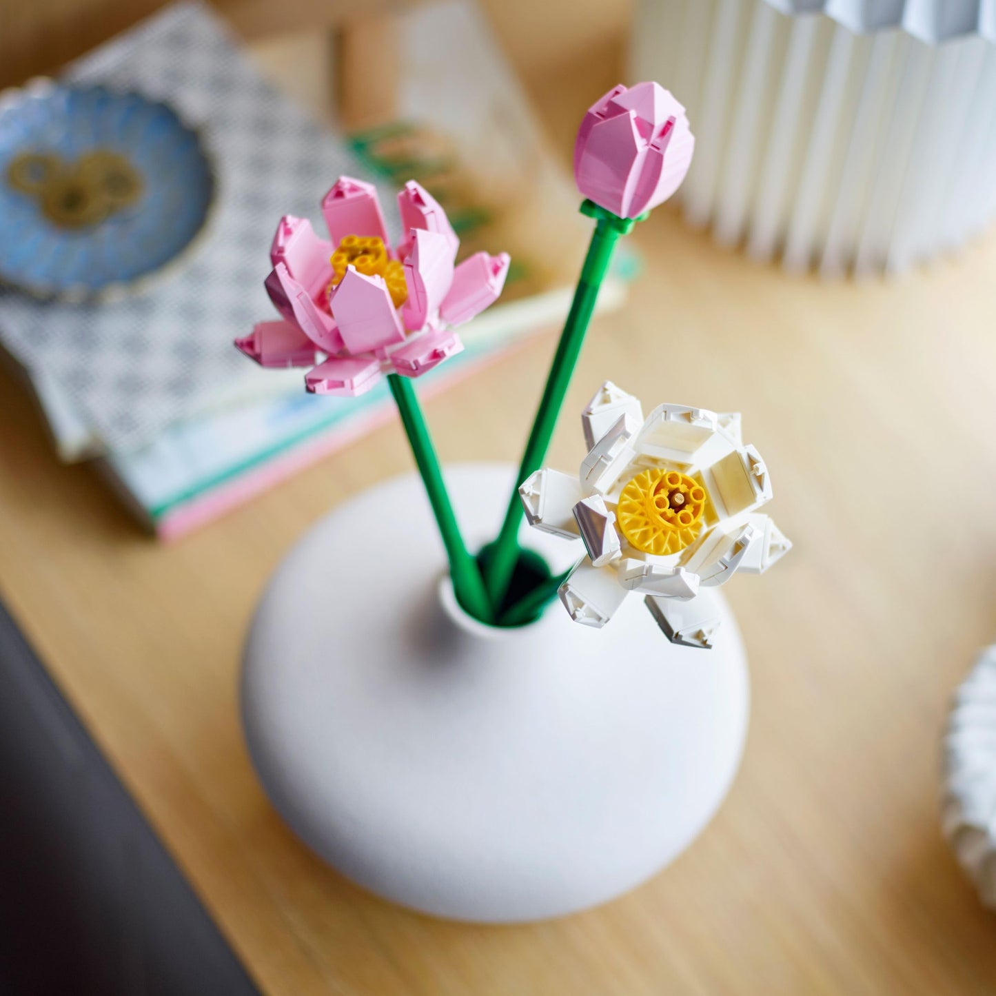 LEGO Botanicals Lotus Flowers - Faux Flower Bouquet Building Set for 8+ Year Old Girls and Teens - Bedroom Decoration or Desk Decor - DIY Birthday Gift Idea - 40647