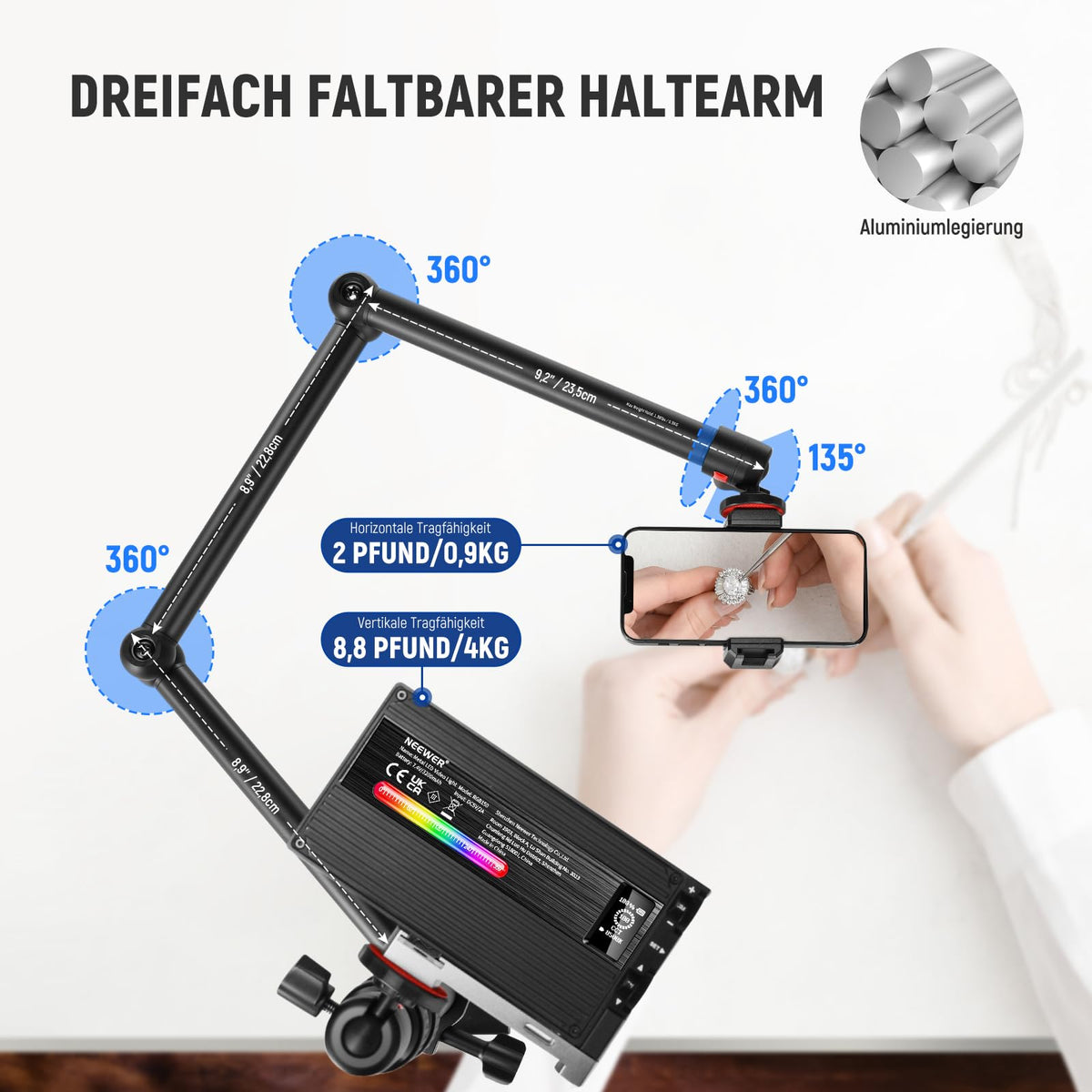 NEEWER Teleskop Kamera Tischhalterung este o suport pentru masă cu braț pliabil în trei părți, având o înălțime de 1,2m. Acesta vine echipat cu un clește pentru telefon și un cap cu bilă, fiind ideal pentru iluminare LED și microfoane. Modelul