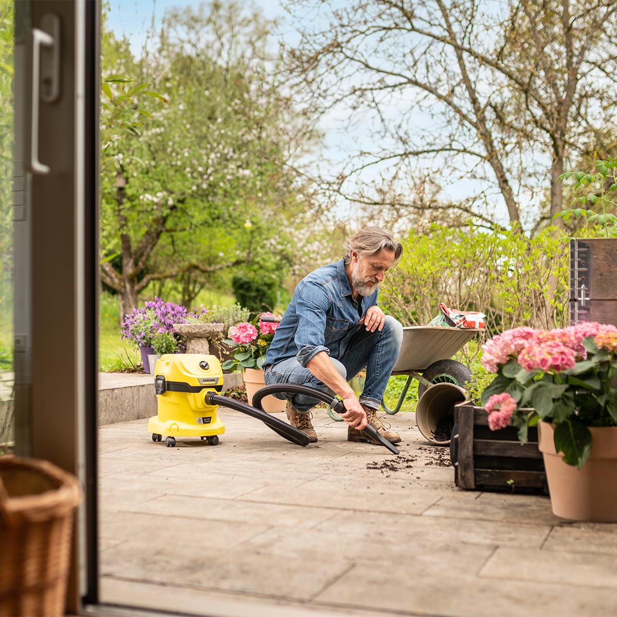 KÄRCHER Battery Wet/Dry Vacuum Cleaner WD 2-18, including filter, crevice and wet/dry suction nozzle, 225 Watts, plastic container: 12 l, suction hose: 1.8 m, without battery, without charger, Yellow - 1.628-500.0