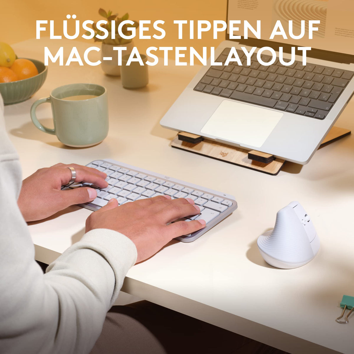 Set Logitech cu tastatura MX Keys Mini pentru Mac și mouse-ul vertical ergonomic Lift pentru Mac – fără fir, Bluetooth, taste cu iluminare de fundal, silențios, compatibil cu macOS/iPadOS/MacBook/iMac/iPad - 910-006473