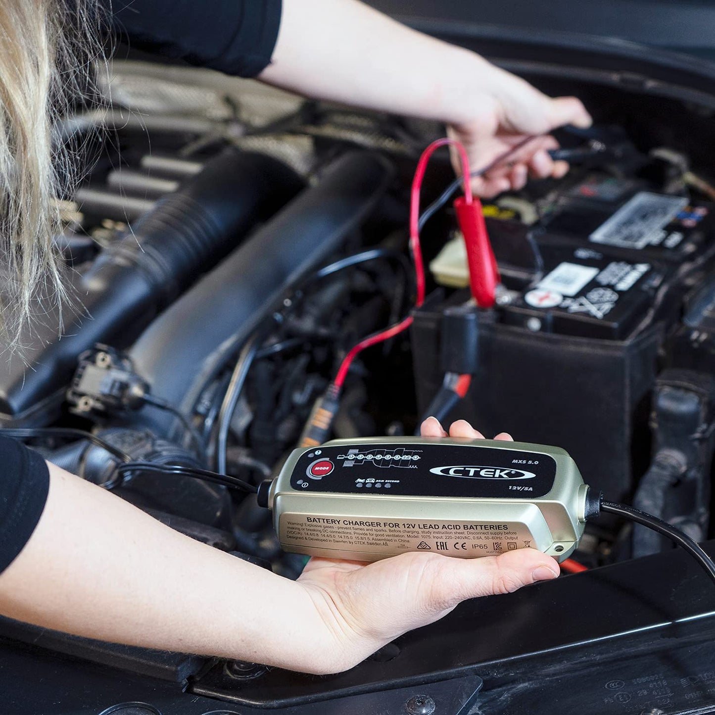 CTEK MXS 5.0, battery charger 12V, temperature compensation, intelligent car battery charger, car and motorcycle charger, battery maintainer with reconditioning mode and AGM option