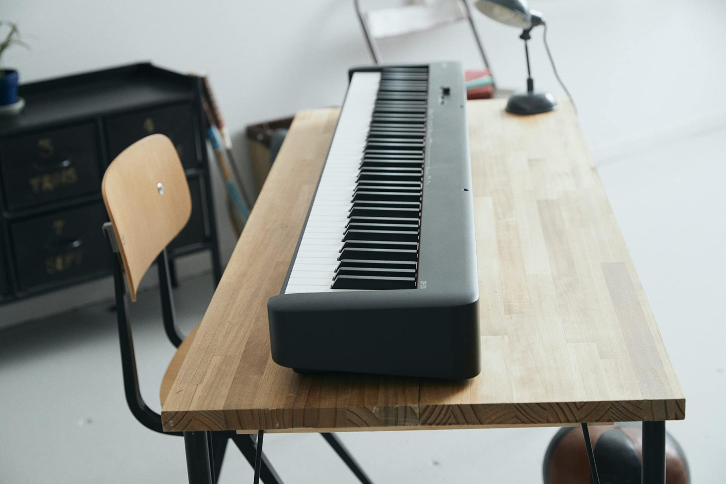 Casio CDP-S110BK digital piano with 88 weighted keys, 10 sounds, black - CDP-S110BKC5