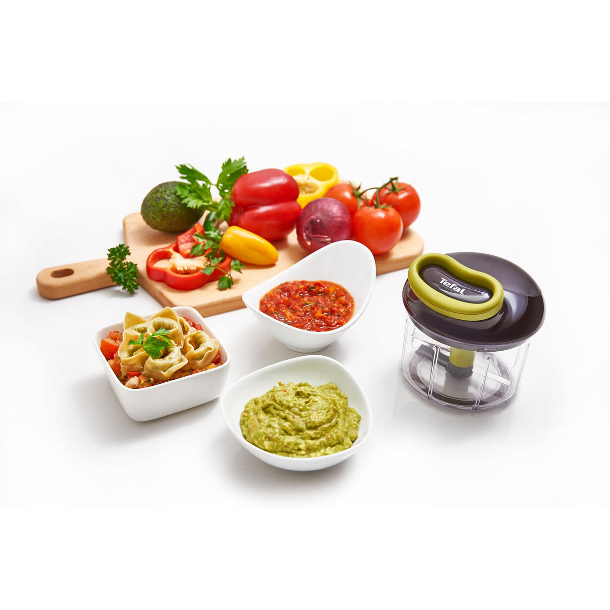 Tefal K13210 5-Second Chopper without electricity, 900ml; Universal chopper for vegetables, fruits, nuts, garlic, baby food. Includes additional ice crusher, puree, and mixing attachments, black/green.