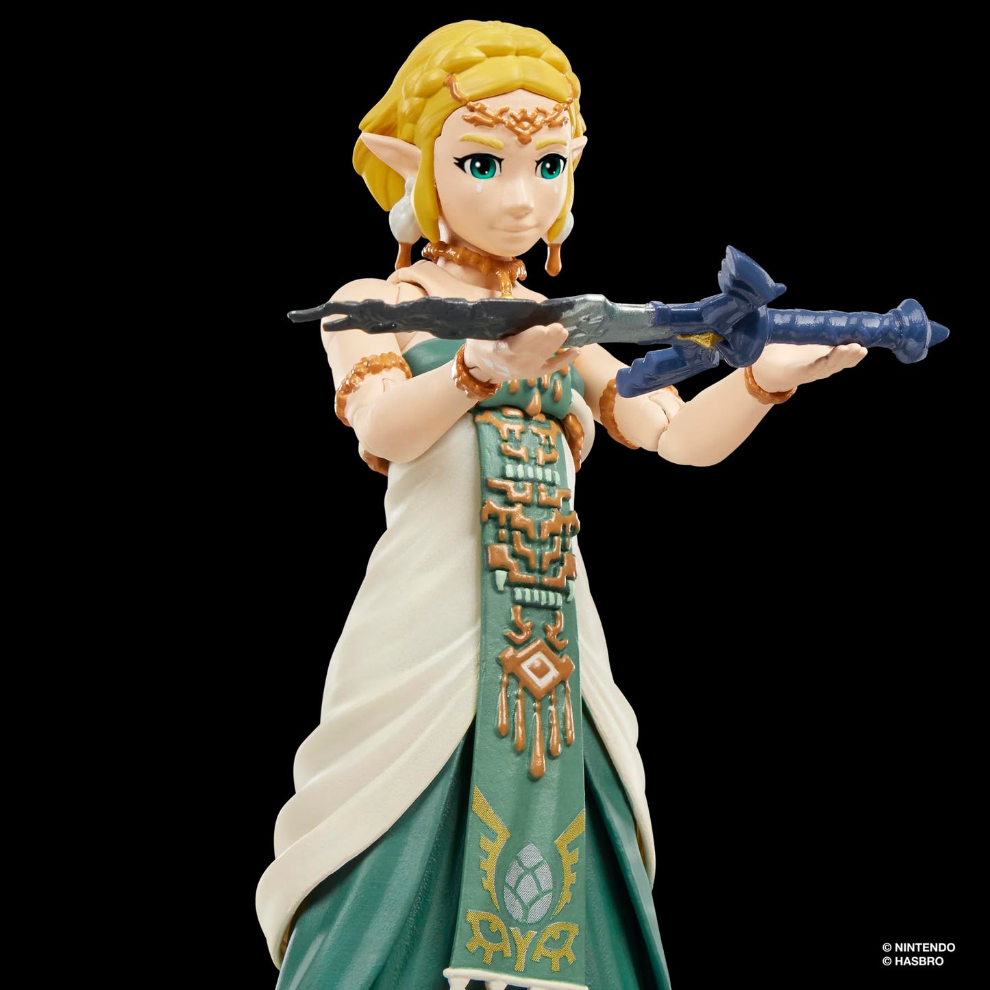 The Legend of Zelda Heroes of Hyrule Princess Zelda, The Legend of Zelda: Tears of the Kingdom Premium Collectible Action Figure (15cm) - G45165X0