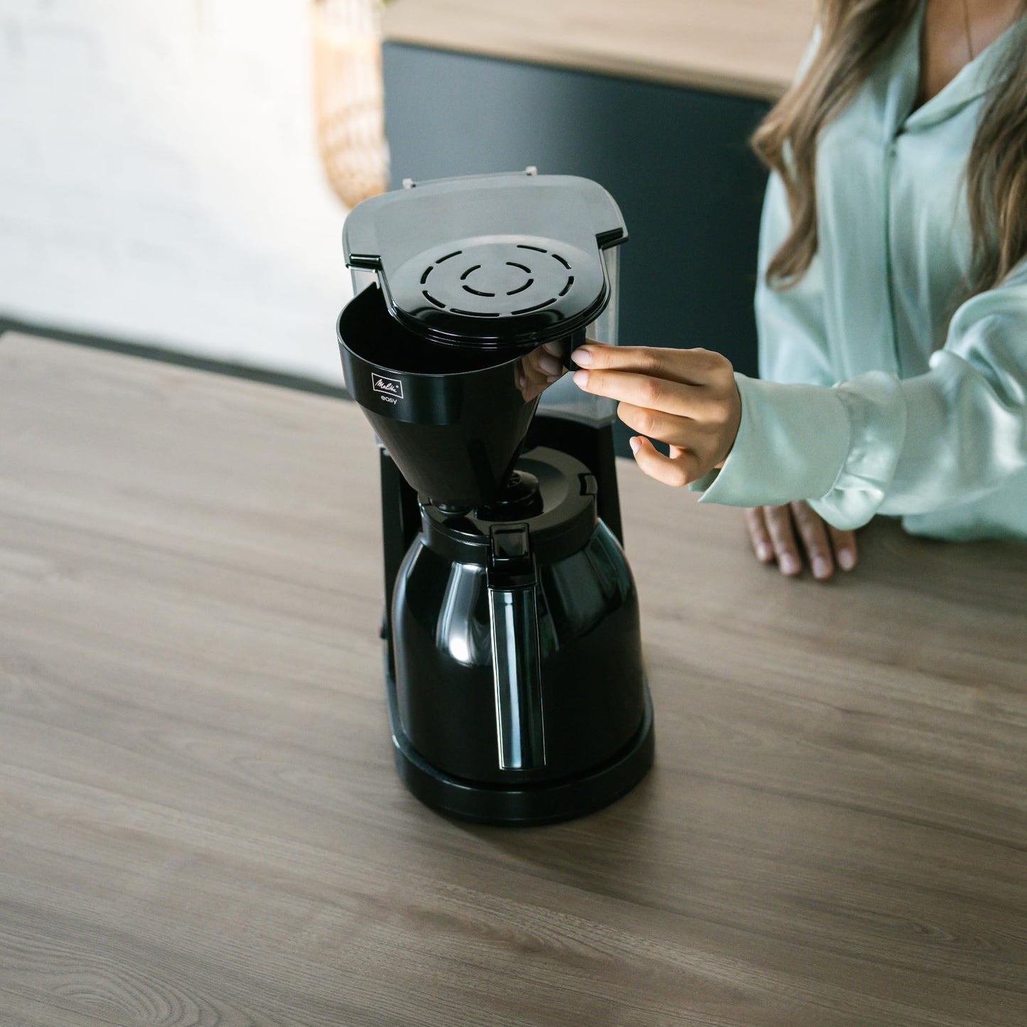 Melitta Easy Therm – filter coffee machine with double thermal jug, for up to 8 cups of coffee, in black - 1023-061