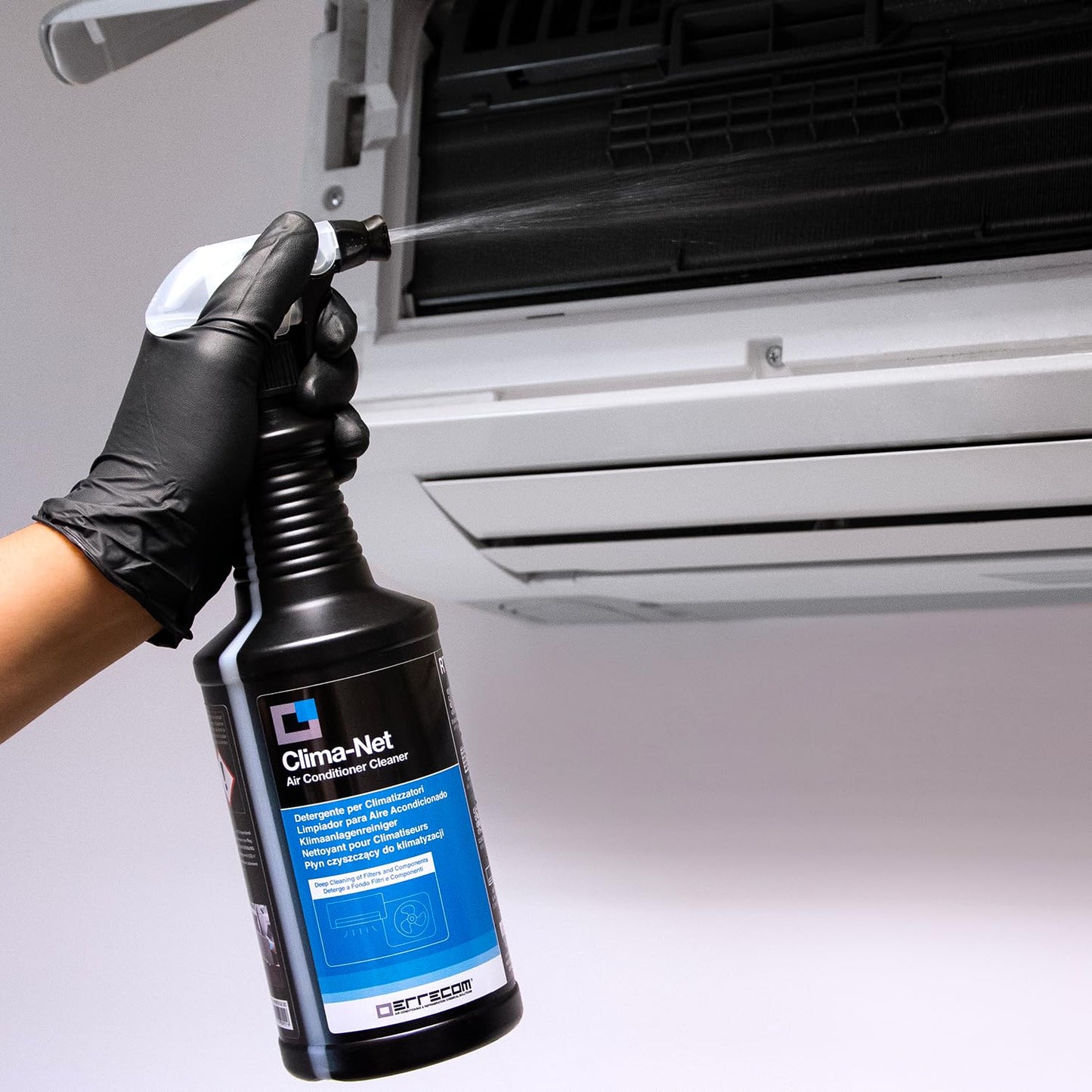 Errecom Kit zur Reinigung der Klimaanlage, enthält 1-L Clima-Net Reiniger für Klimaanlagen, Filter, Rippenwärmetauscher, Außengeräte, 1 Wally Schutzhülle für Reinigung von Splits und Verdampfern. - RKAB96.P1.EC