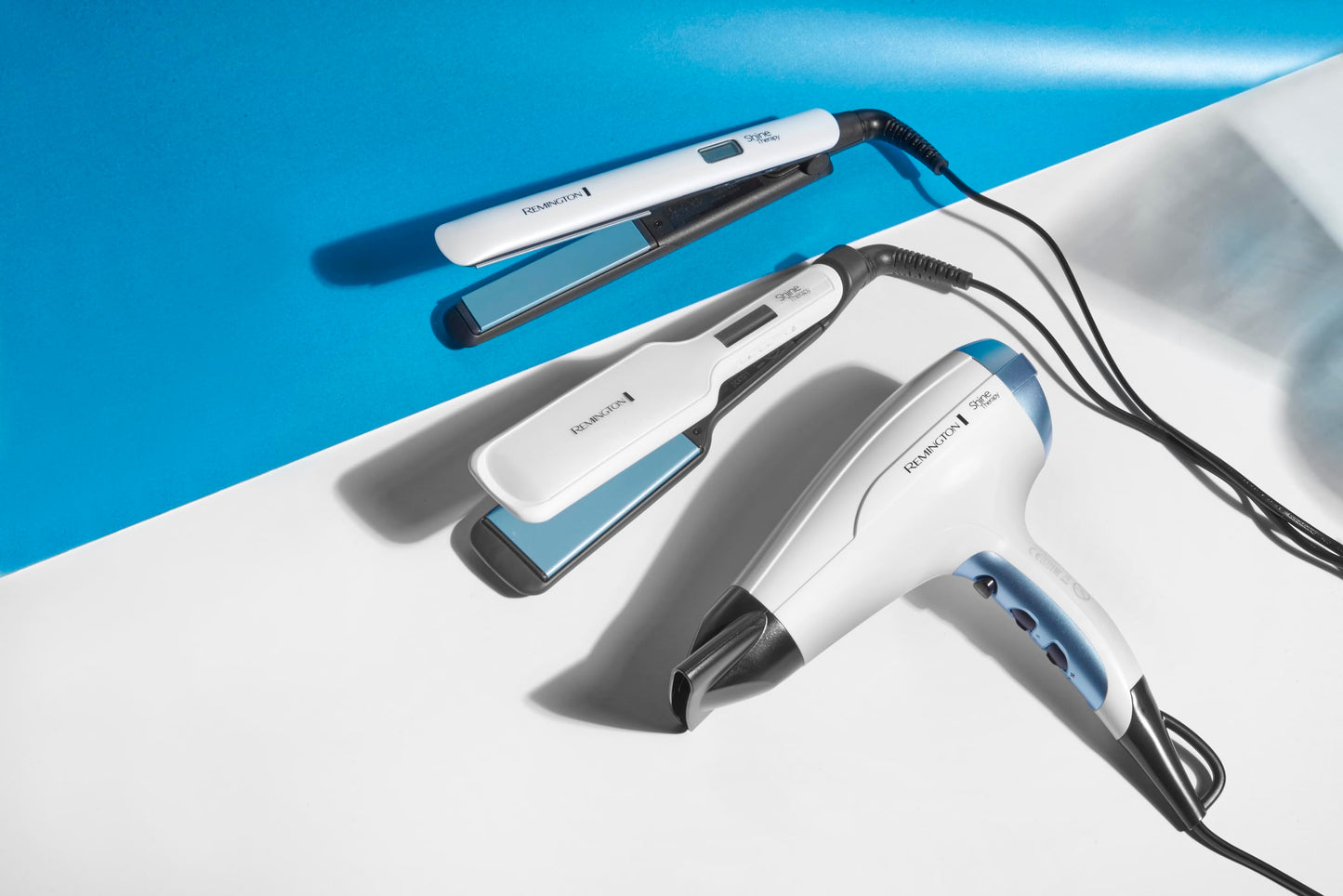 Remington Shine Therapy straightener (high-quality ceramic coating enriched with micro-active ingredients for more shine - Moroccan argan oil & vitamin E) LCD display, 150-230°C, hair straightener S8500 - 45347540100