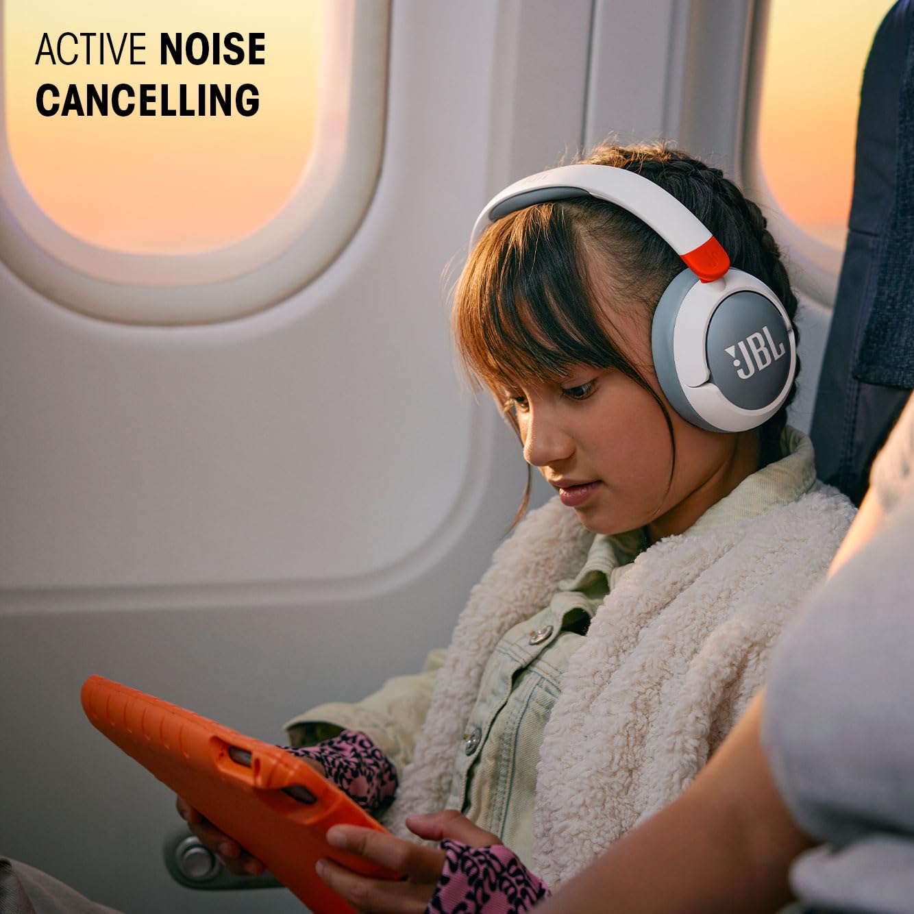 JBL Junior 470 NC, wireless over-ear Bluetooth headphones with active noise canceling for children, microphone, 50 h playback, JBL Safe Sound, low volume, simple operation and stickers, white - JBLJR470NCWHT