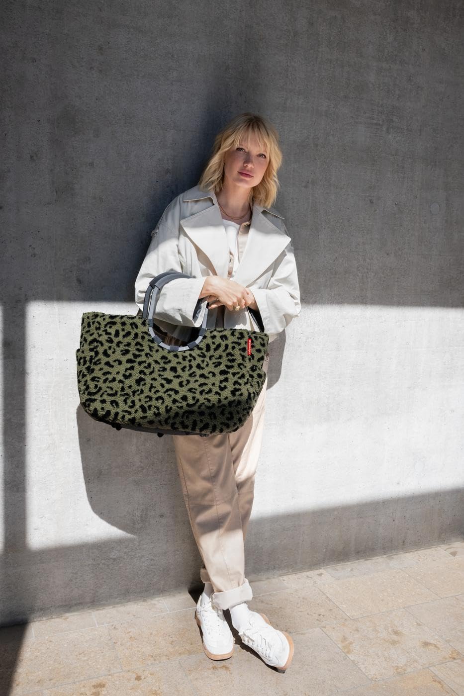 reisenthel loopshopper L teddy leo olive – sturdy bag with practical compartments made from recycled PET bottles – charming and water-repellent design - OR5055