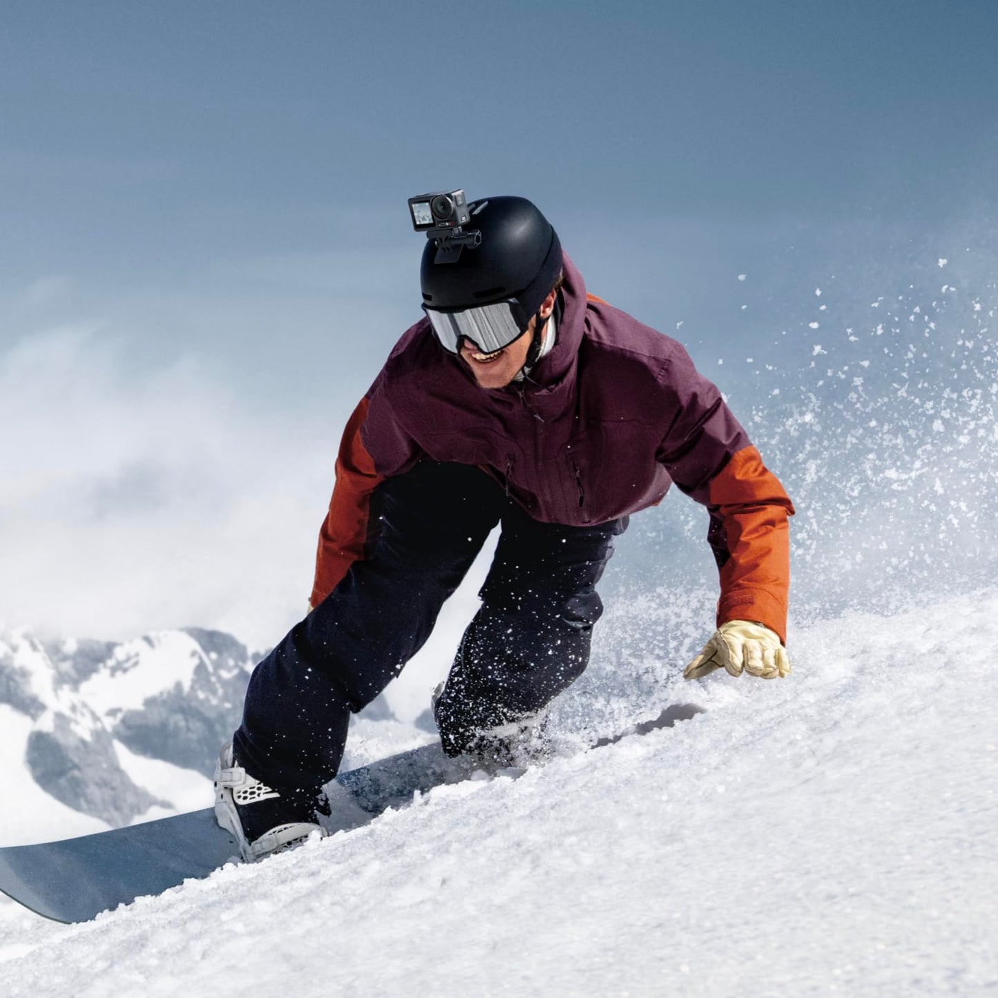 DJI Osmo Action 5 Pro Skiing Combo, 4K action camera ideal for skiers with 4 hours of extended battery life, -20 °C cold-resistant, stabilization, 32x slow motion, with 1.5m extension rod kit