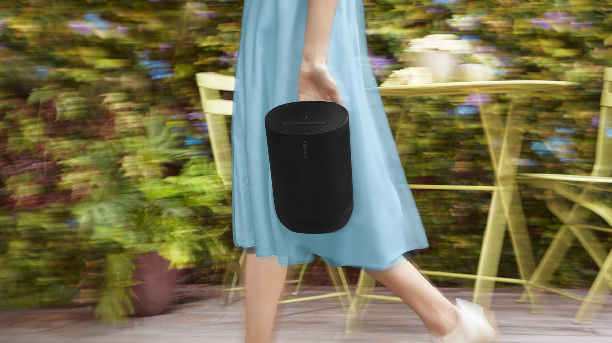 Sonos Move 2 | Portable speaker with WiFi, Bluetooth, compatible with Amazon Alexa, at least 24 hours battery life and wireless charging station - Black - MOVE2EU1BLK