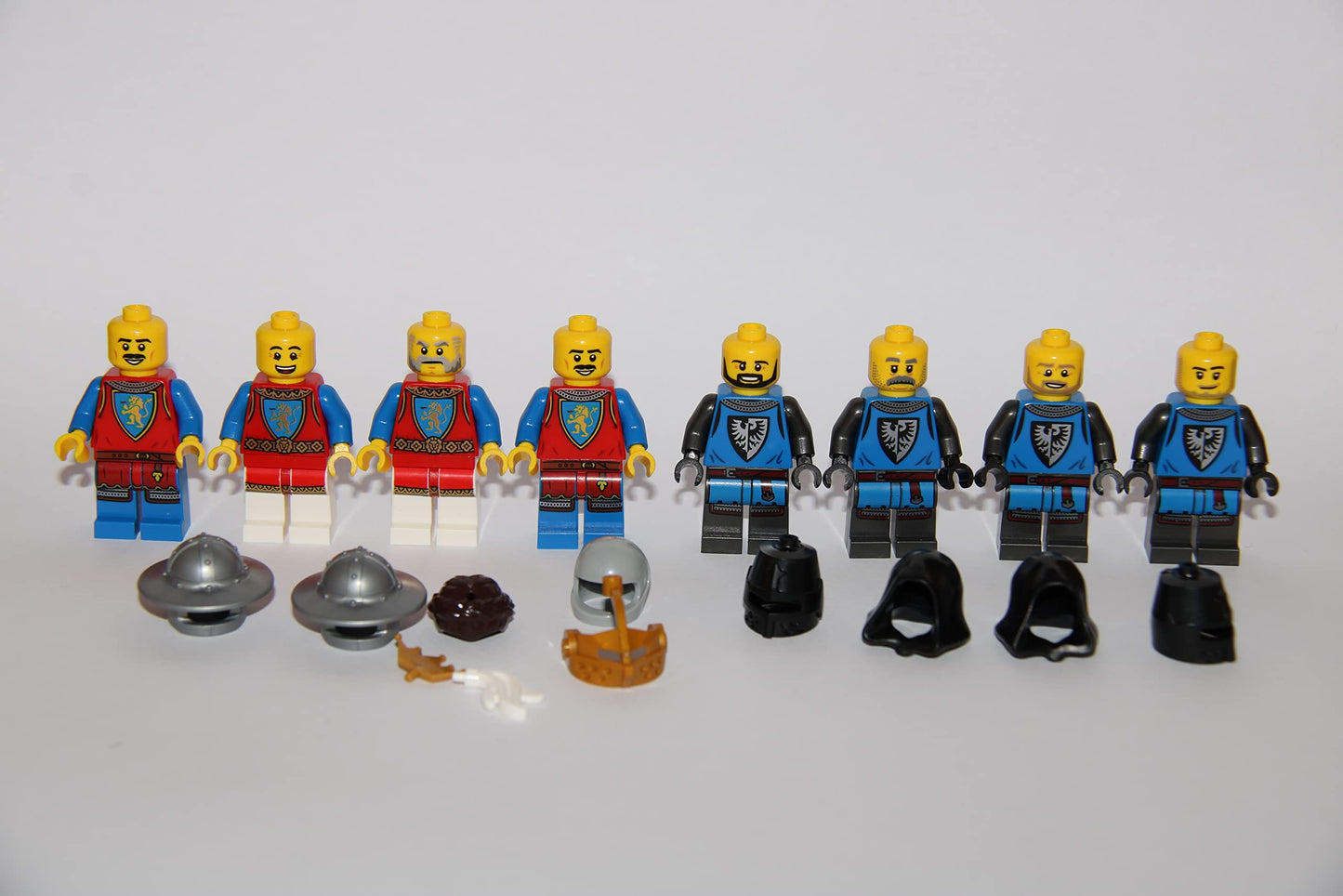 LEGO Knight Minifigures: Lion Knight & Falcon Knight Figures, Black Falcon Knights, Lion Knights (Lion Knights & Falcon Knights)