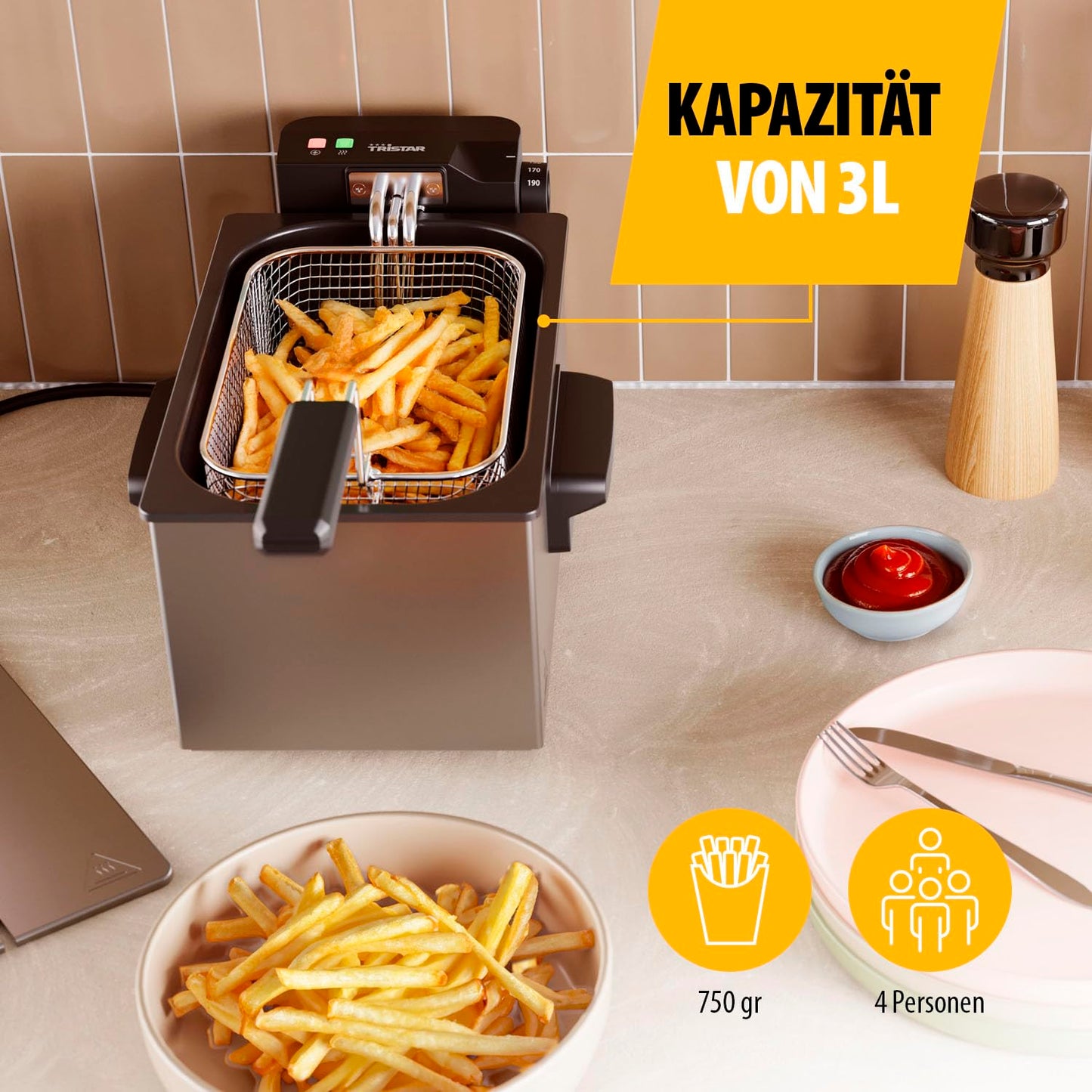 Tristar stainless steel deep fryer, 3L capacity, temperature control up to 190°C, cold zone, dishwasher-safe parts, cool-touch housing, easy to clean, FR-9326
