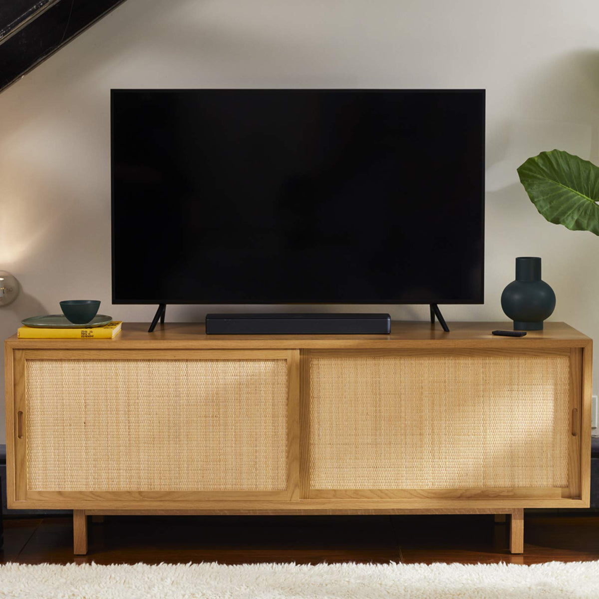 Bose TV Speaker – compact soundbar with Bluetooth connection, Black - 838309-2100
