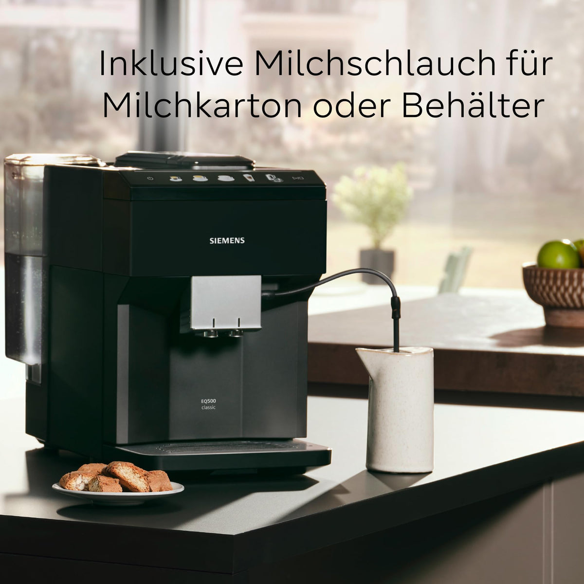 Siemens Kaffeevollautomat EQ500 classic, display TFT colorat, 5 băuturi de cafea și lapte, funcție pentru 2 căni, curățare ușoară, unitate de preparare detașabilă, cu furtun pentru lapte, negru, TP511E19