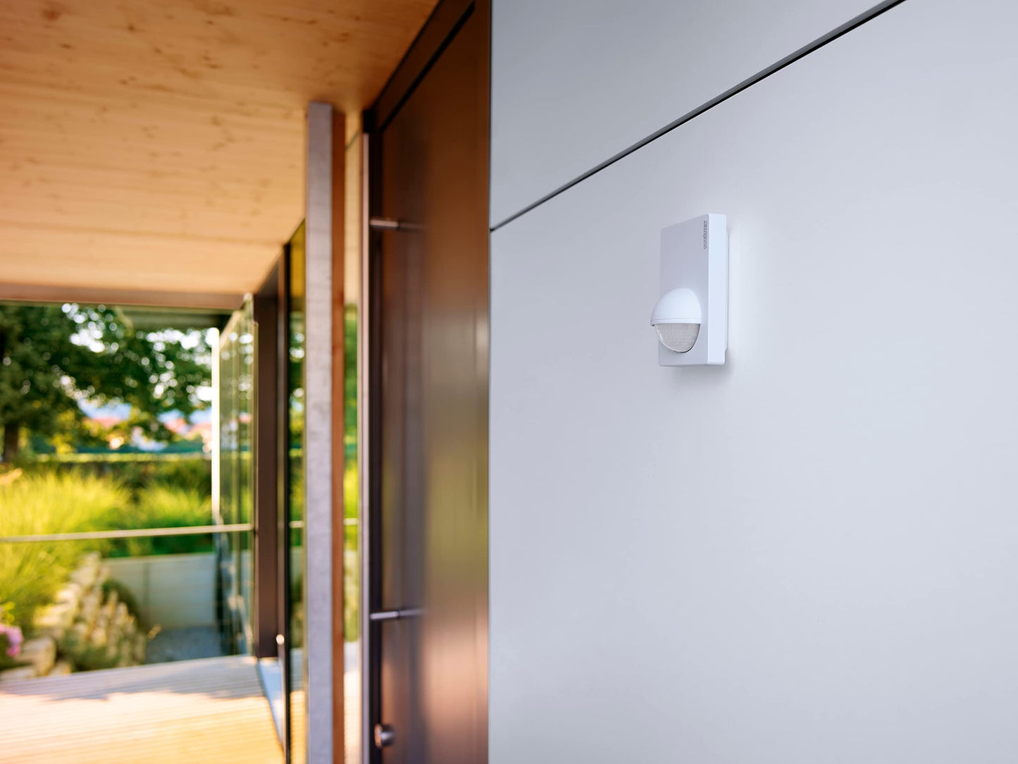 Steinel motion detector IS 180-2 white, 180° passive infrared motion sensor, twilight sensor for indoor and outdoor use, (W x H) 76 mm x 120 mm - 603212