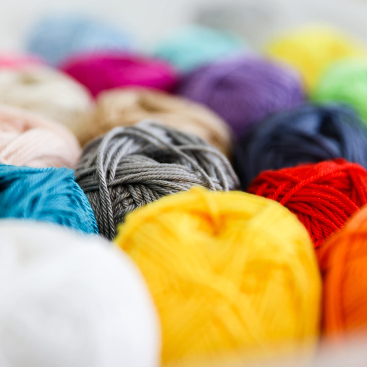 Gründl Wolle Cotton Quick uni - thin wool for crocheting - knitting yarn - crochet yarn - shiny and skin-friendly - 100% cotton - 10 balls 50 g / 125 m - needle size 3-4 - dark blue - 865-145