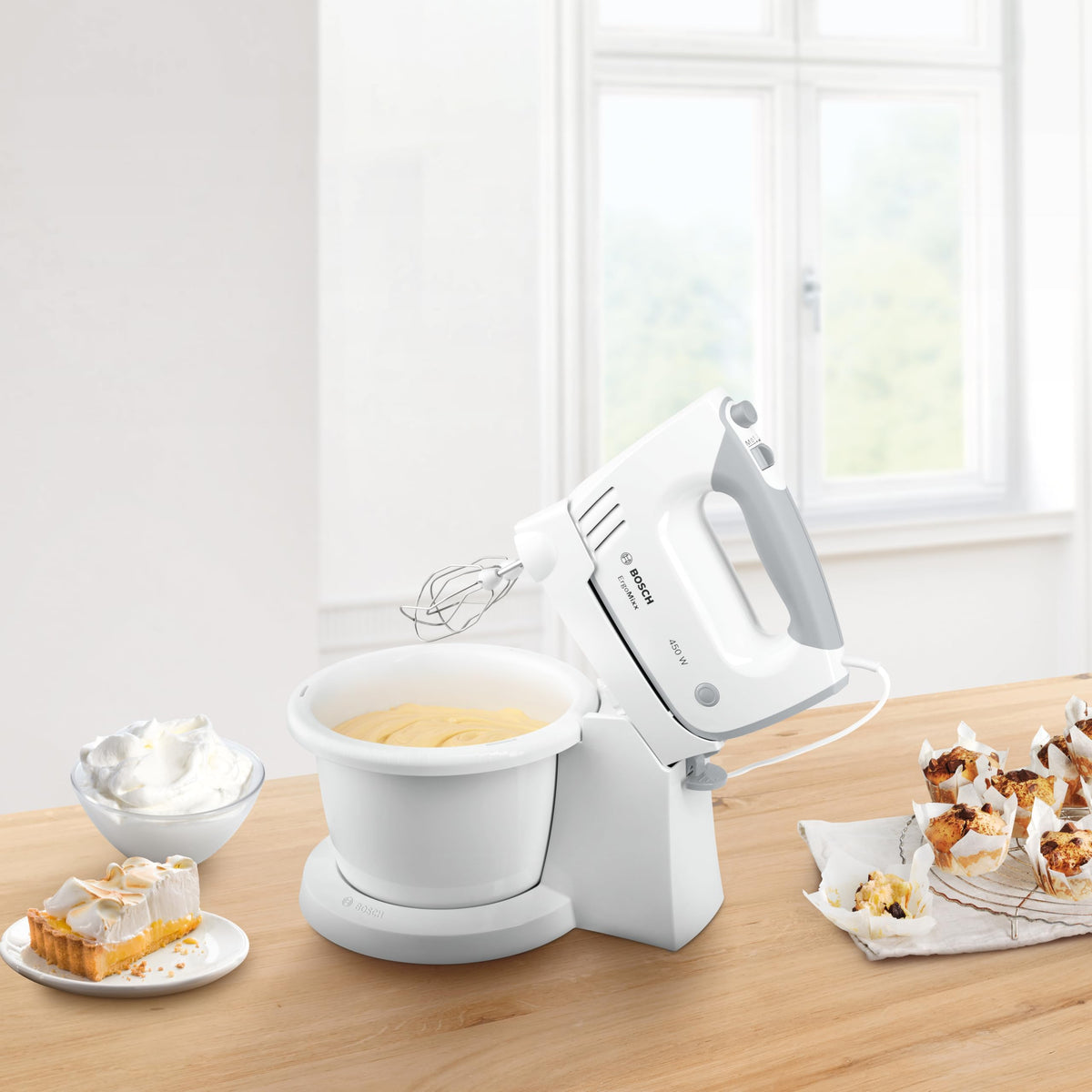 Bosch Hand Mixer, Mixing Bowl plus Stand/Mount, 2 Whisks, 2 Stainless Steel Dough Hooks, 450 W, white, MFQ36460