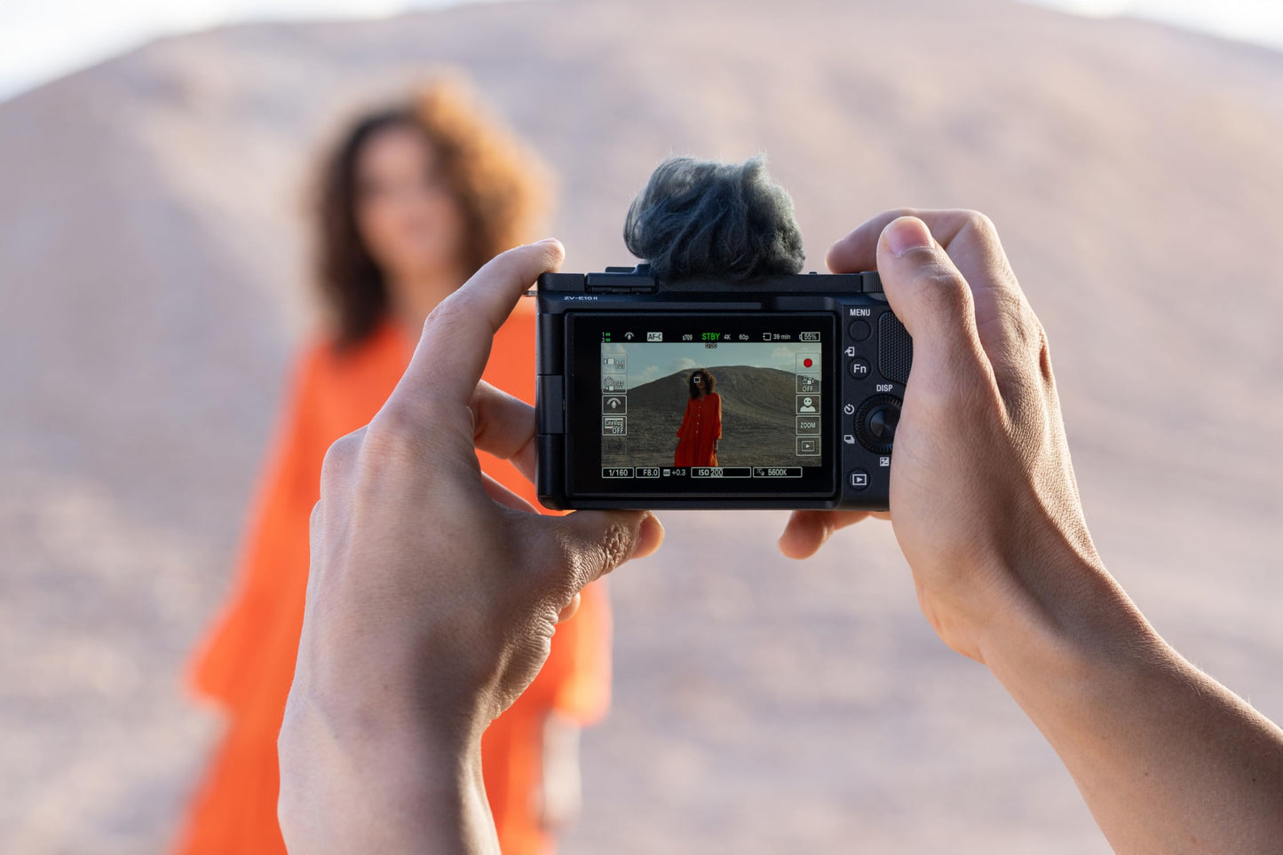 Sony Alpha ZV-E10 II APS-C video camera 16-50 mm f/3.5-5.6 - ZVE10M2KBATDI.EU