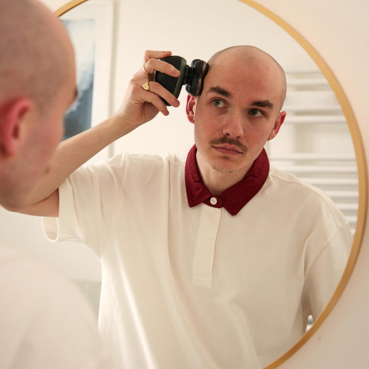 Remington XR1600 Electric Shaver for Men, Head Shaver with Lithium (5 shaving heads, smooth shaving result with a maximum of 0.2mm, hair collection chamber, detail trimmer, waterproof)