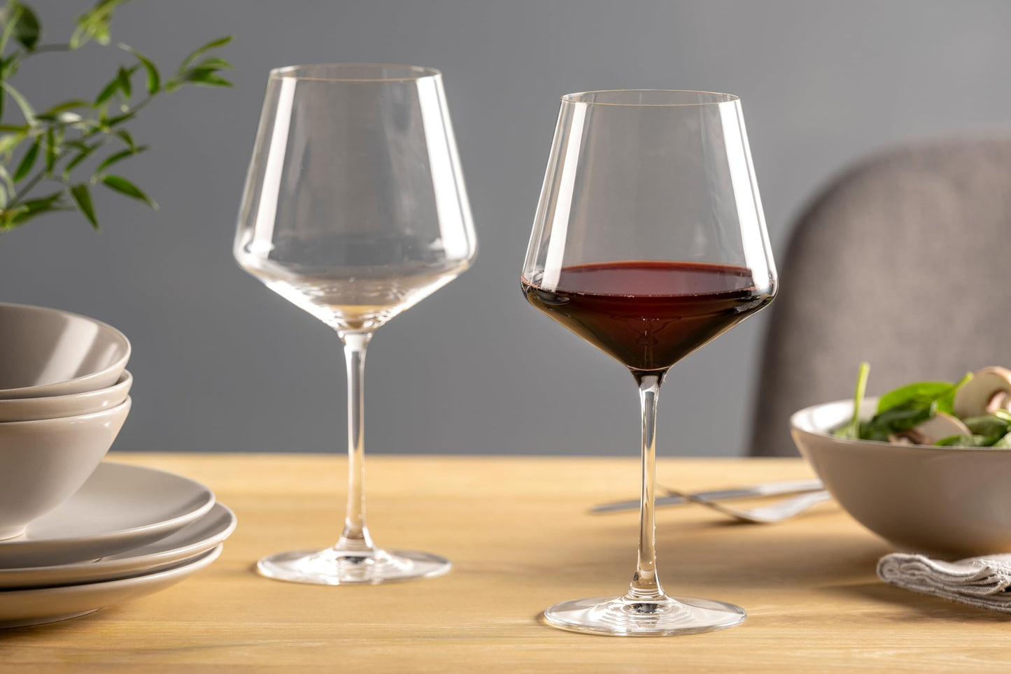 LEONARDO HOME Burgundy glasses PUCCINI (set of 6) • Scratch-resistant red wine glasses (730 ml) • Dishwasher safe & durable • Timeless glasses for red wine • Modern design • Burgundy glass Puccini • 069555