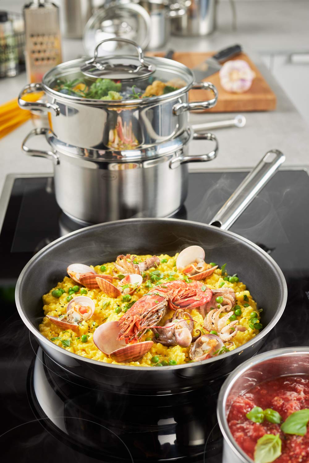 RÖSLE ELEGANCE 3-piece frying pan set, high-quality universal pans with robust ProPlex non-stick coating, 20 cm, 24 cm and 28 cm, 18/10 stainless steel, suitable for induction, dishwasher safe - 13216