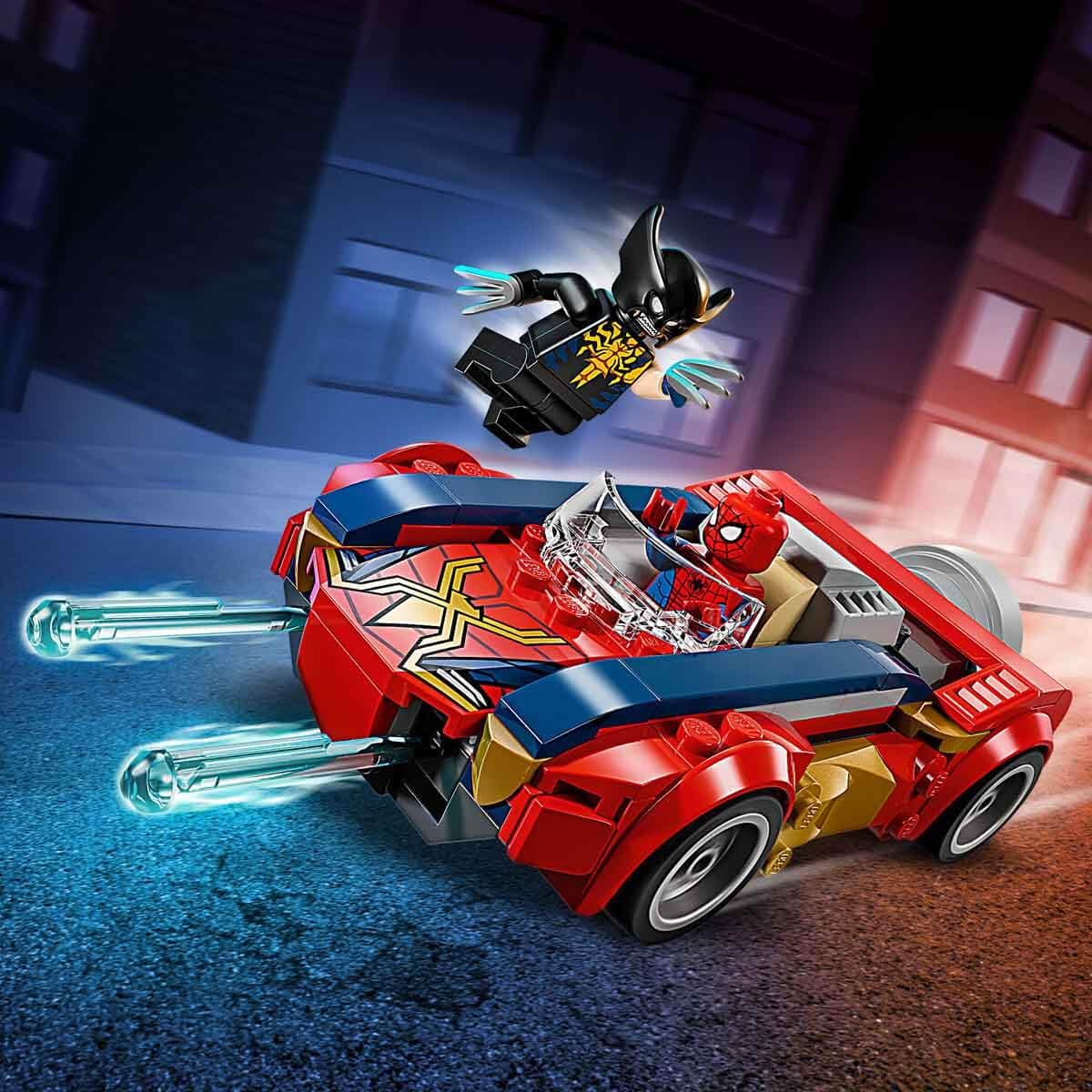 LEGO | Marvel Spider-Man Car vs. Venomized Wolverine - Superhero toy with toy car - Construction toy with 2 minifigures and 2 shooters - Gift for boys aged 7 and up - 76336