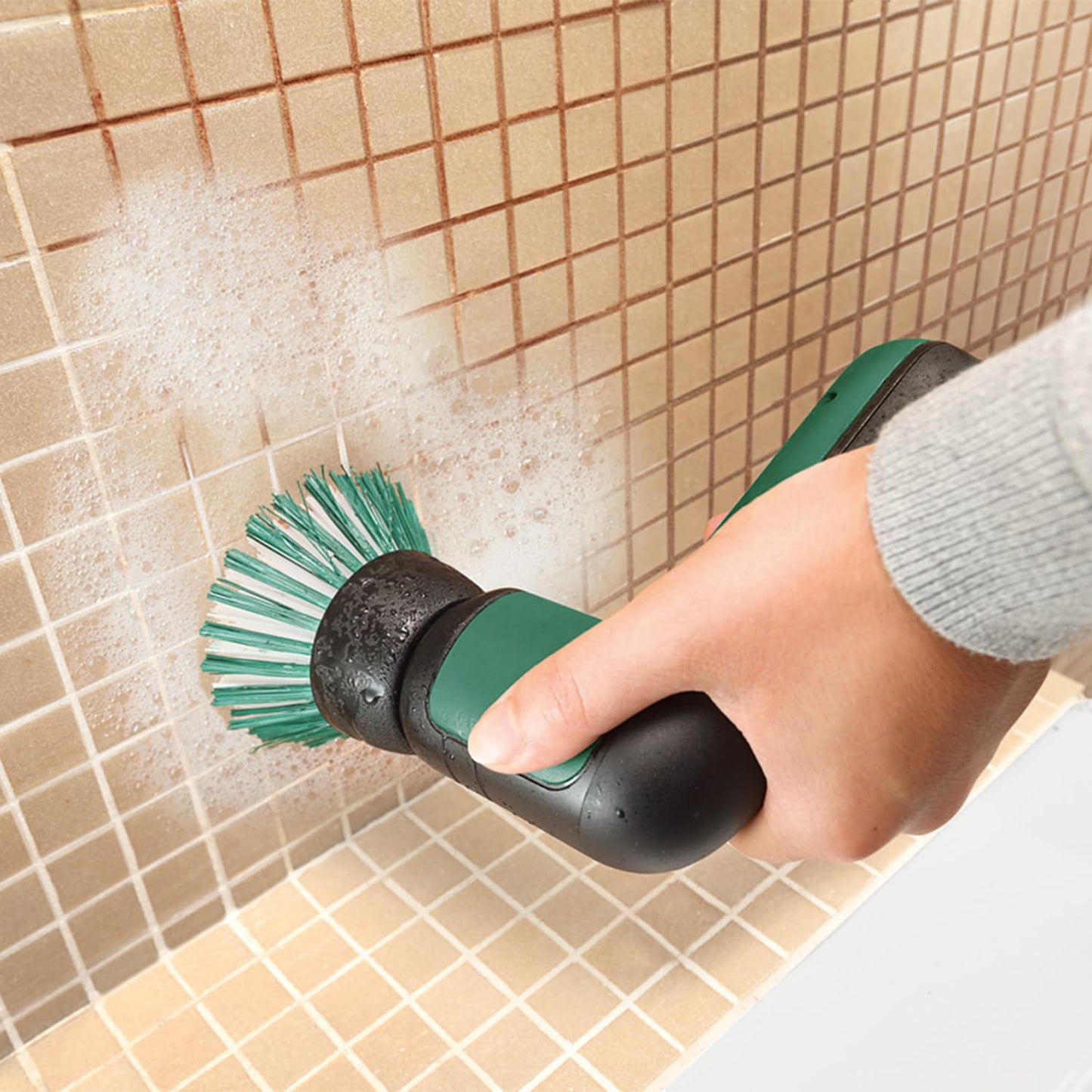 Bosch UniversalBrush electric cleaning brush set (for bathroom tiles, kitchen stoves, pans, pots and more; 10 cleaning attachments included; 3.6 V integrated battery; micro USB cable; in bag) - 06033E0002
