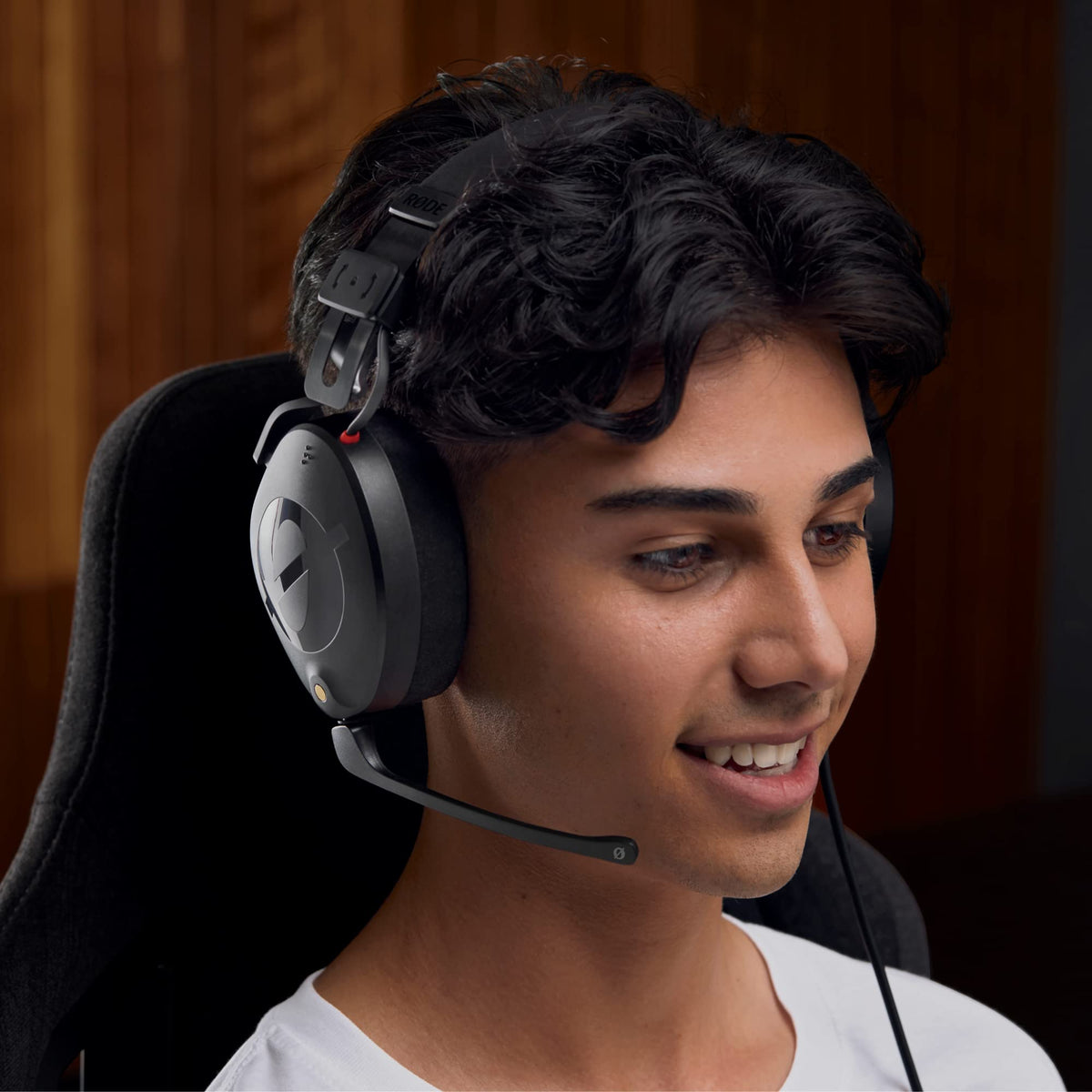 RØDE NTH-100M - Professional over-ear headset for media creation, broadcasting, podcasting, content creation, streaming and home office (black)