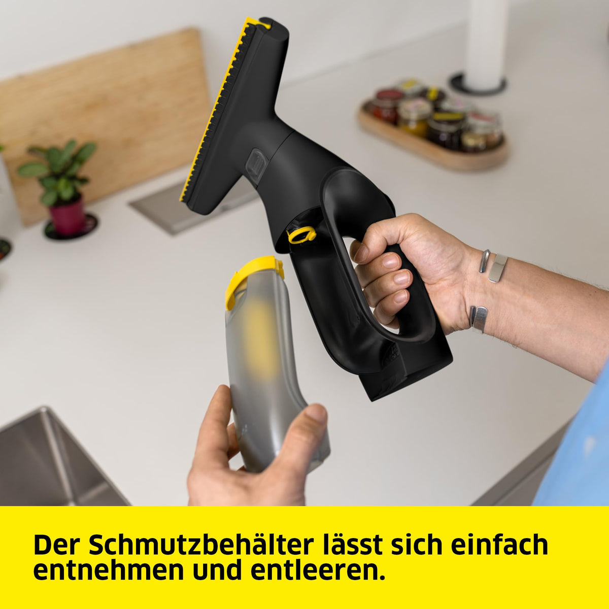 KÄRCHER Battery Window Vacuum WV 2 Universal Precision+ Black, battery life: 35 min., dirty water tank: 120 ml, 2 suction nozzles, spray bottle with microfiber cleaning cloth, 20 ml window cleaner, USB-C port. - 1.633-676.0