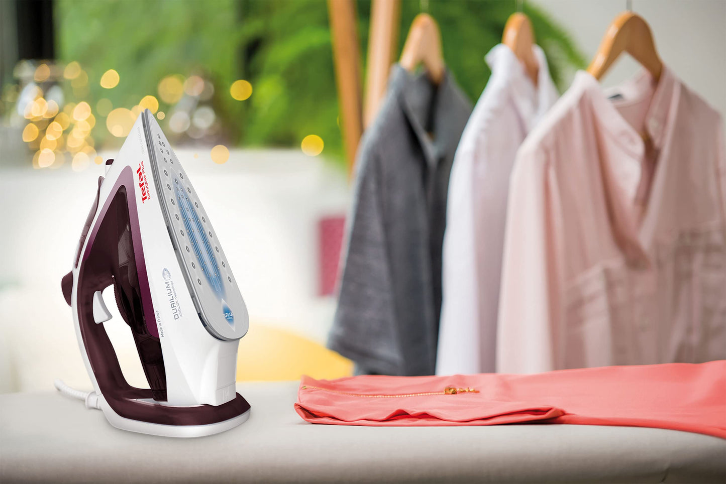 Tefal FV5716 Easygliss Plus steam iron | 190 g/min. burst of steam | Vertical steam | XL water filling opening | stable storage | Durilium AirGlide soleplate | White/Bordeaux