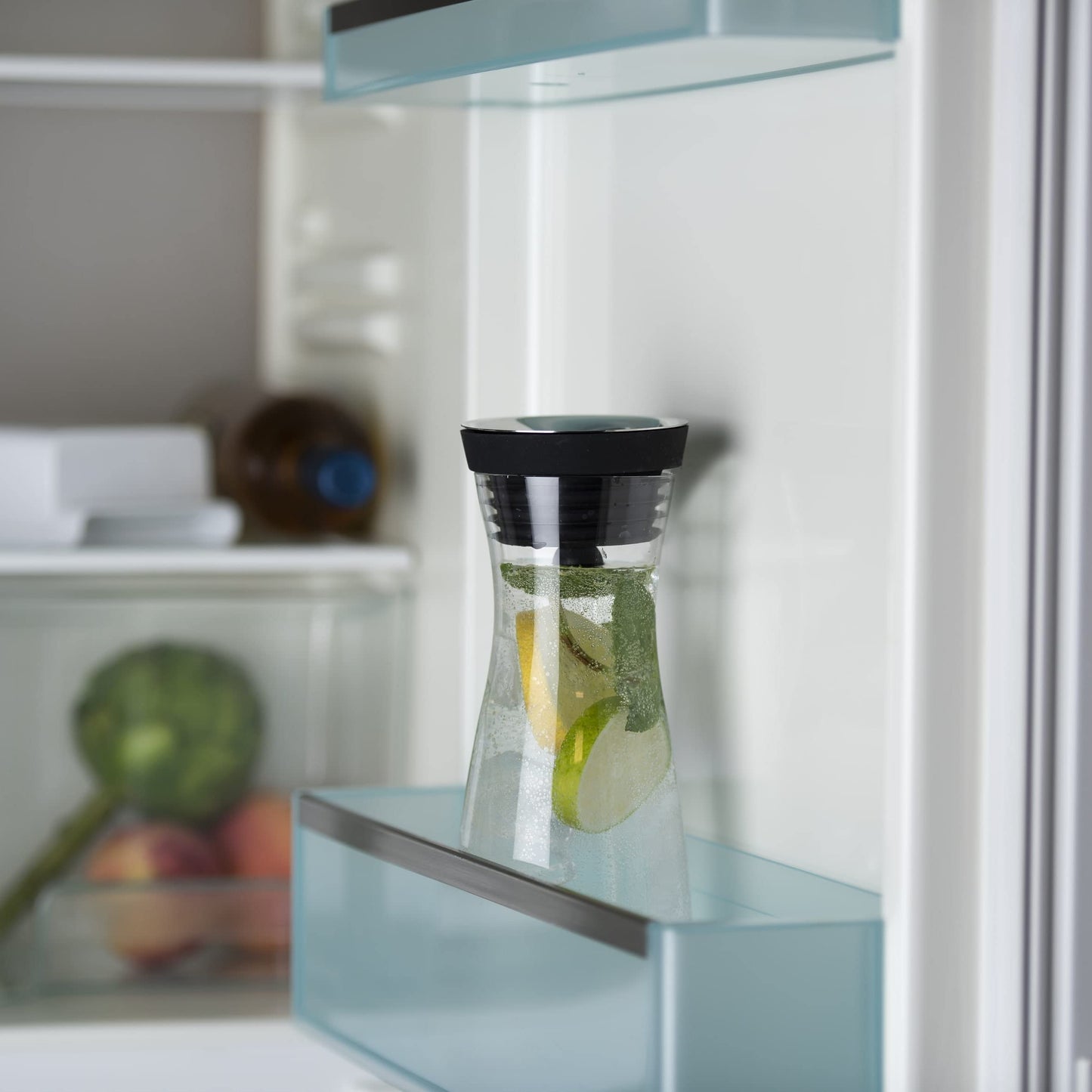WMF Basic water carafe made of glass 0.75 liters, glass carafe with lid, silicone lid, CloseUp closure, water carafe with lid - 617716040