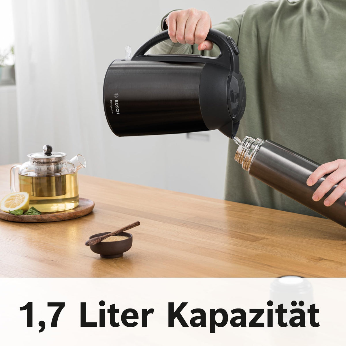 Bosch cordless kettle DesignLine TWK3P423  
 DesignLine cordless kettle, spill-free pouring, cup indicator, water level indicator, overheating protection, 1.7 L, 2400 W, black