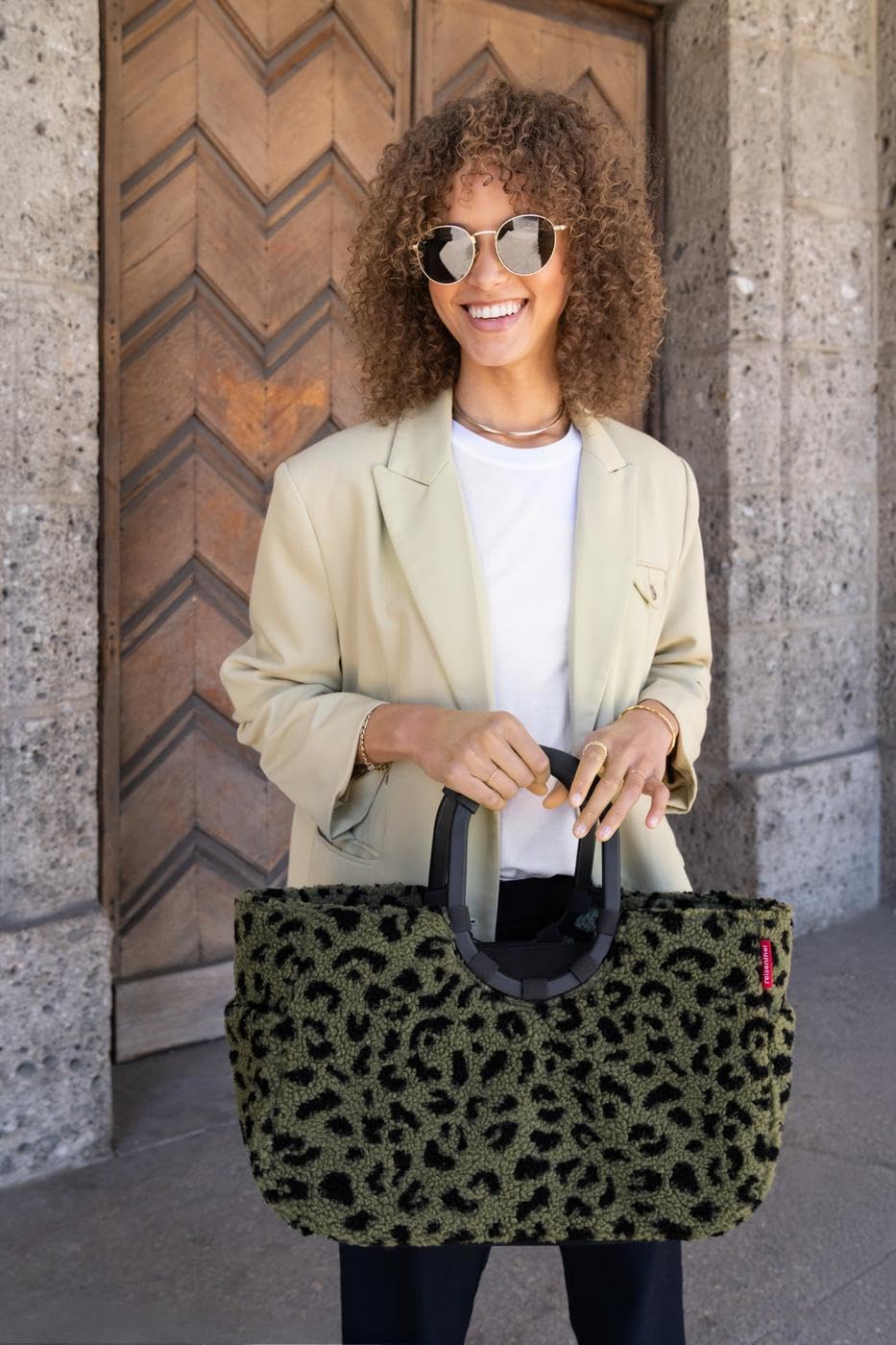 reisenthel loopshopper L teddy leo olive – sturdy bag with practical compartments made from recycled PET bottles – charming and water-repellent design - OR5055