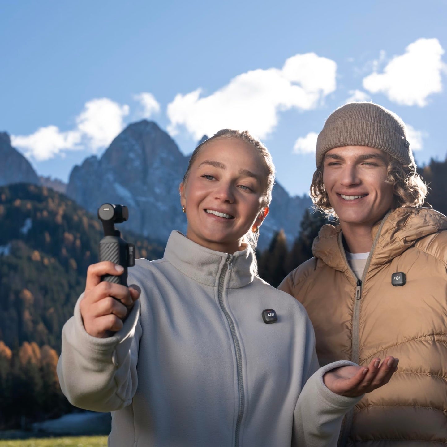 DJI Osmo Pocket 4 Creative Combo, Pocket Gimbal Vlog Camera, 1″ CMOS and 4K/240fps, 3-axis stabilization, 2× lossless zoom, 107GB built-in storage, Mic 3 transmitters, fill light - 6937224133082