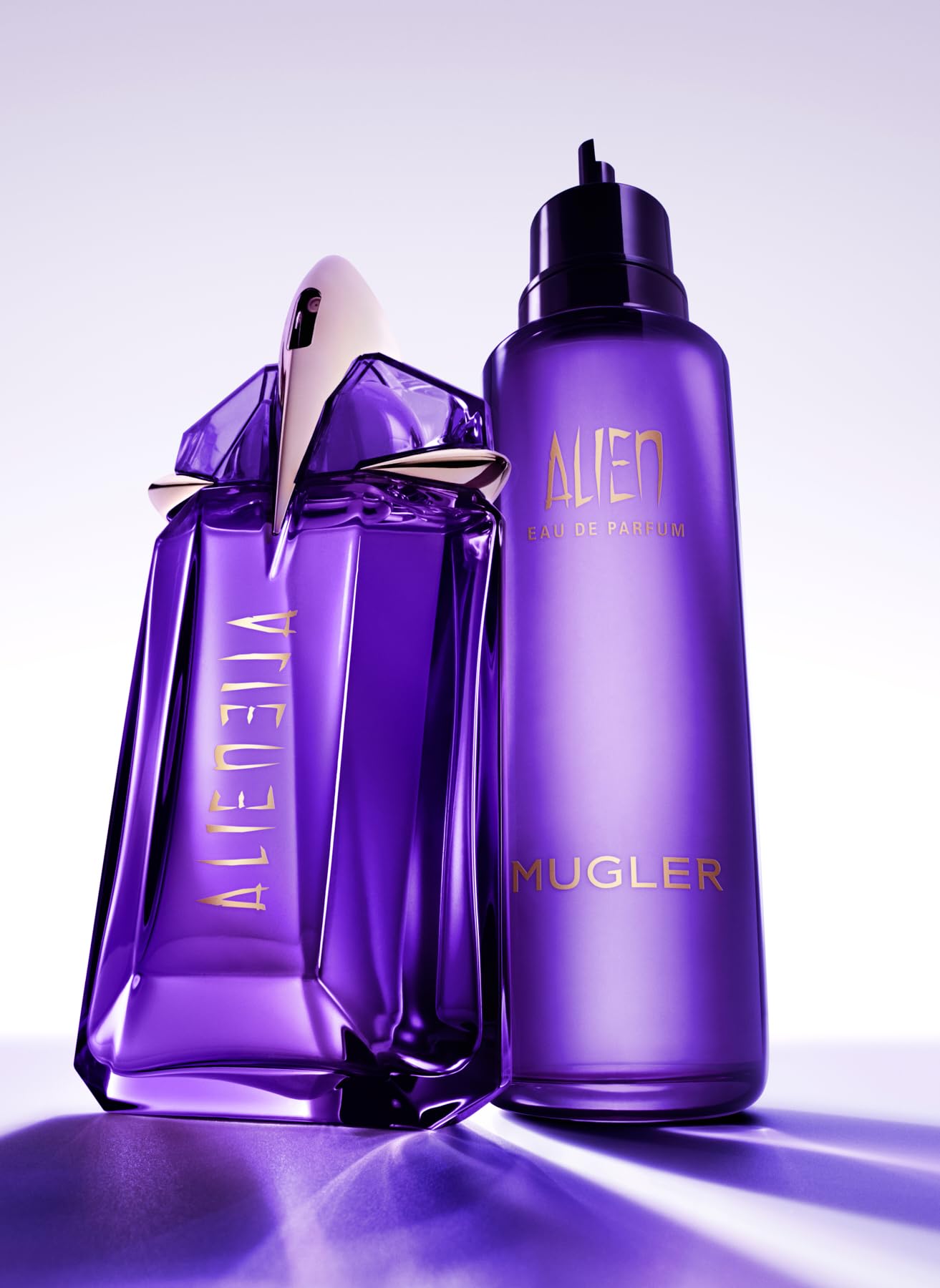 MUGLER Alien Eau de Parfum for women, woody-floral perfume smells of amber, extraordinary fragrance spray, refillable - 2635910