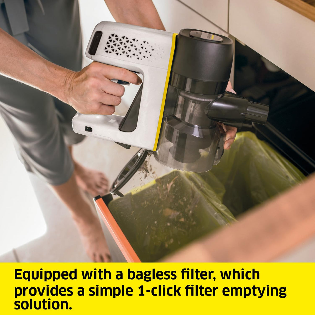 KÄRCHER Aspirator cu acumulator VC 4 Cordless myHome, 2 niveluri de aspirație, autonomie: până la 30 min., greutate: 2,3 kg, inclus: acumulator de 21,6 V, încărcător, suport de perete, duză pentru podea și fisuri, perie 2 în 1 pentru praf - 1.198-630.0