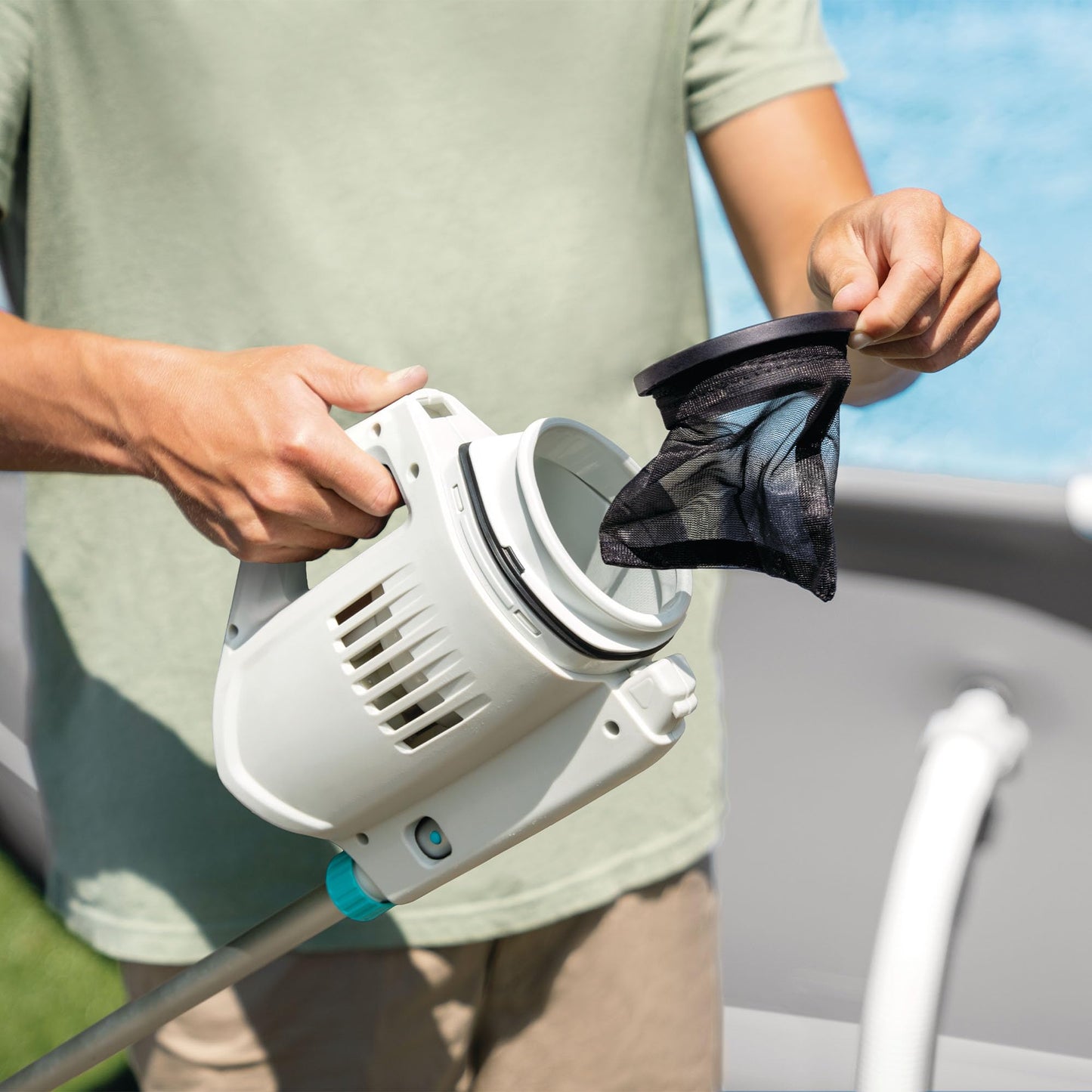 Intex ZR100 Handheld Pool Vacuum, Size: 37cm x 11cm x 19cm (28626)