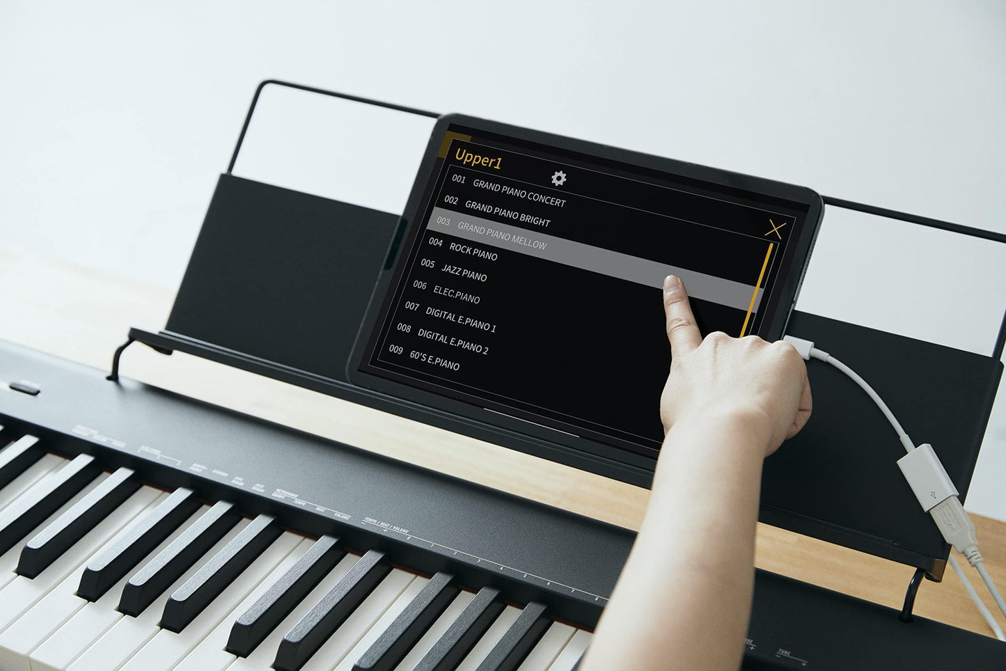 Casio CDP-S110BK digital piano with 88 weighted keys, 10 sounds, black - CDP-S110BKC5