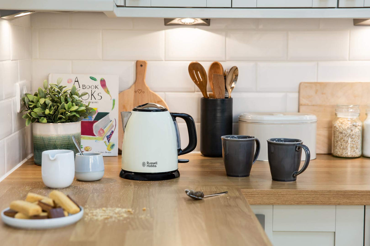 Russell Hobbs Fierbător de apă, 1,0 l, Oțel inoxidabil Crem, Funcție de fierbere rapidă - 24993-70