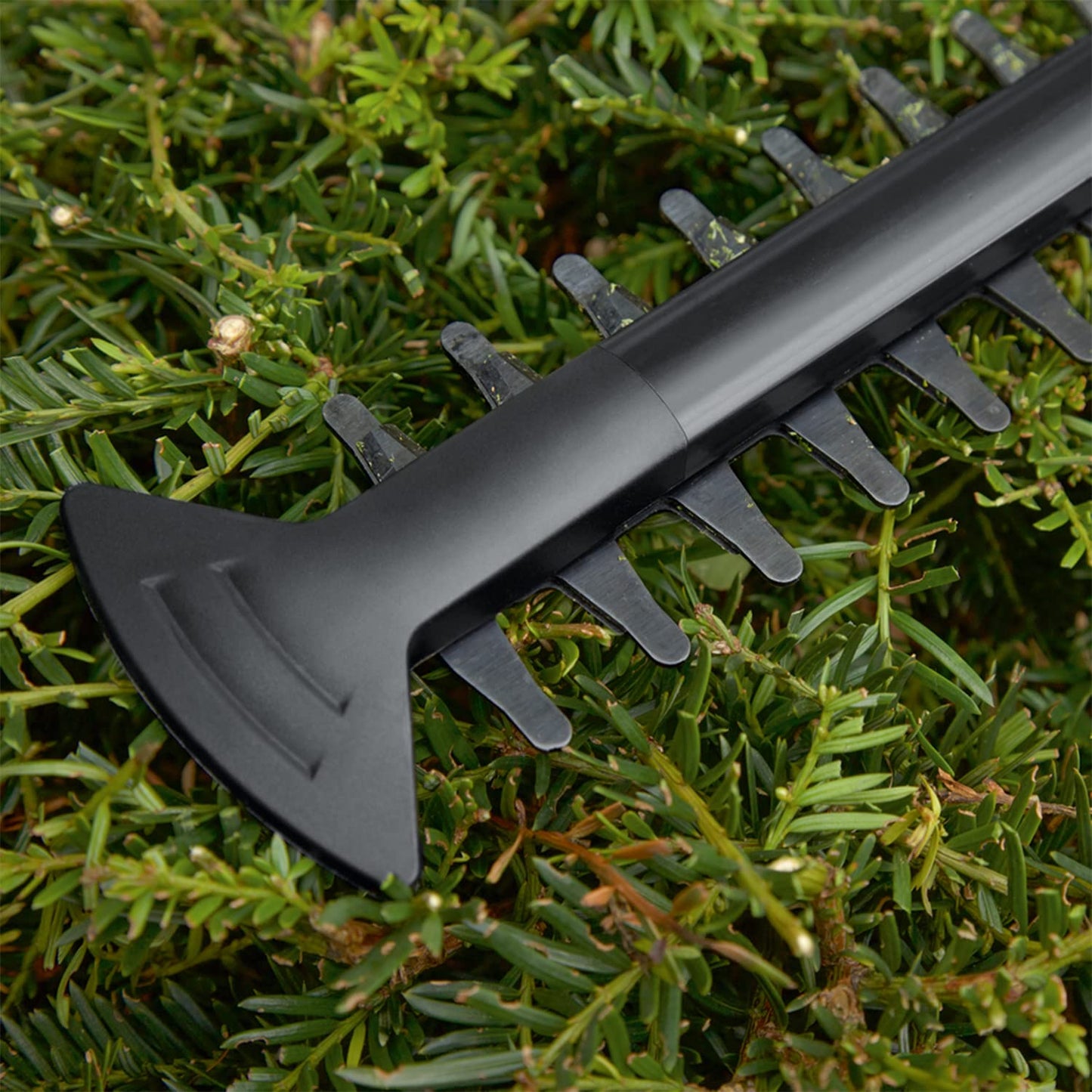 Bosch cordless hedge trimmer EasyHedgeCut 18V-52-13 (without battery/charger) - 0600849M00