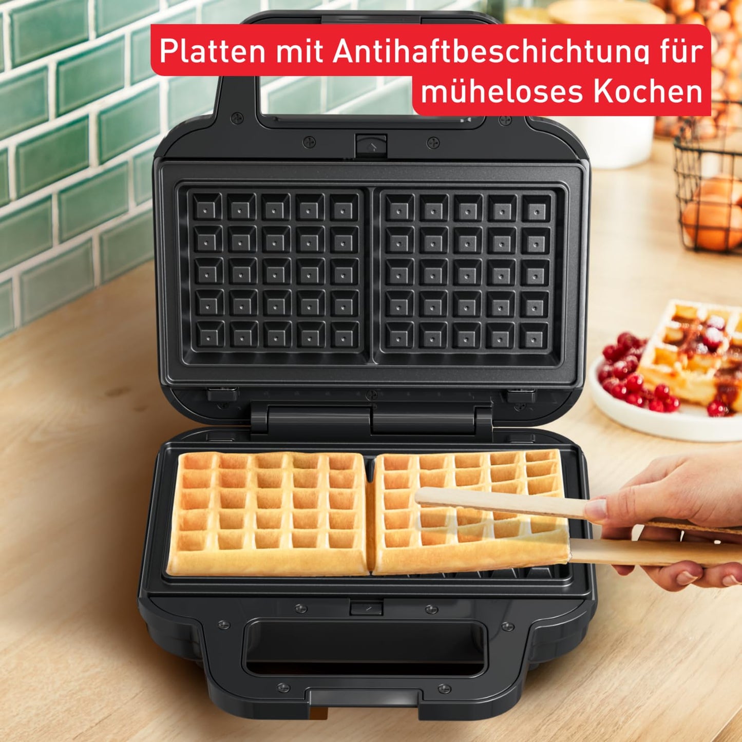 Tefal Ultracompact 3-in-1 sandwich waffle panini combination device, non-stick coating, heat-insulated handle, stainless steel/black, SW383D10